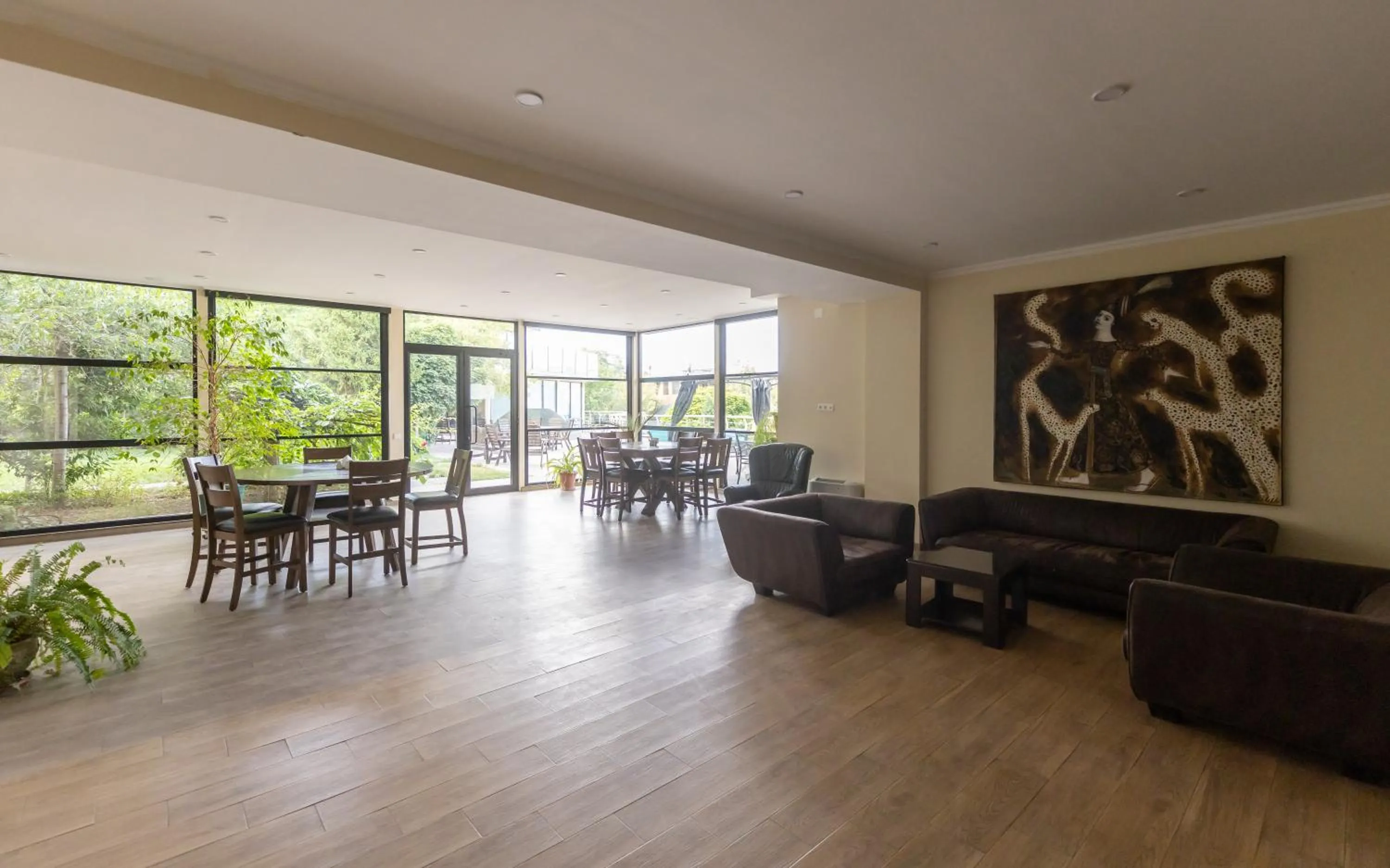 Day in Hotel Beaumonde Garden