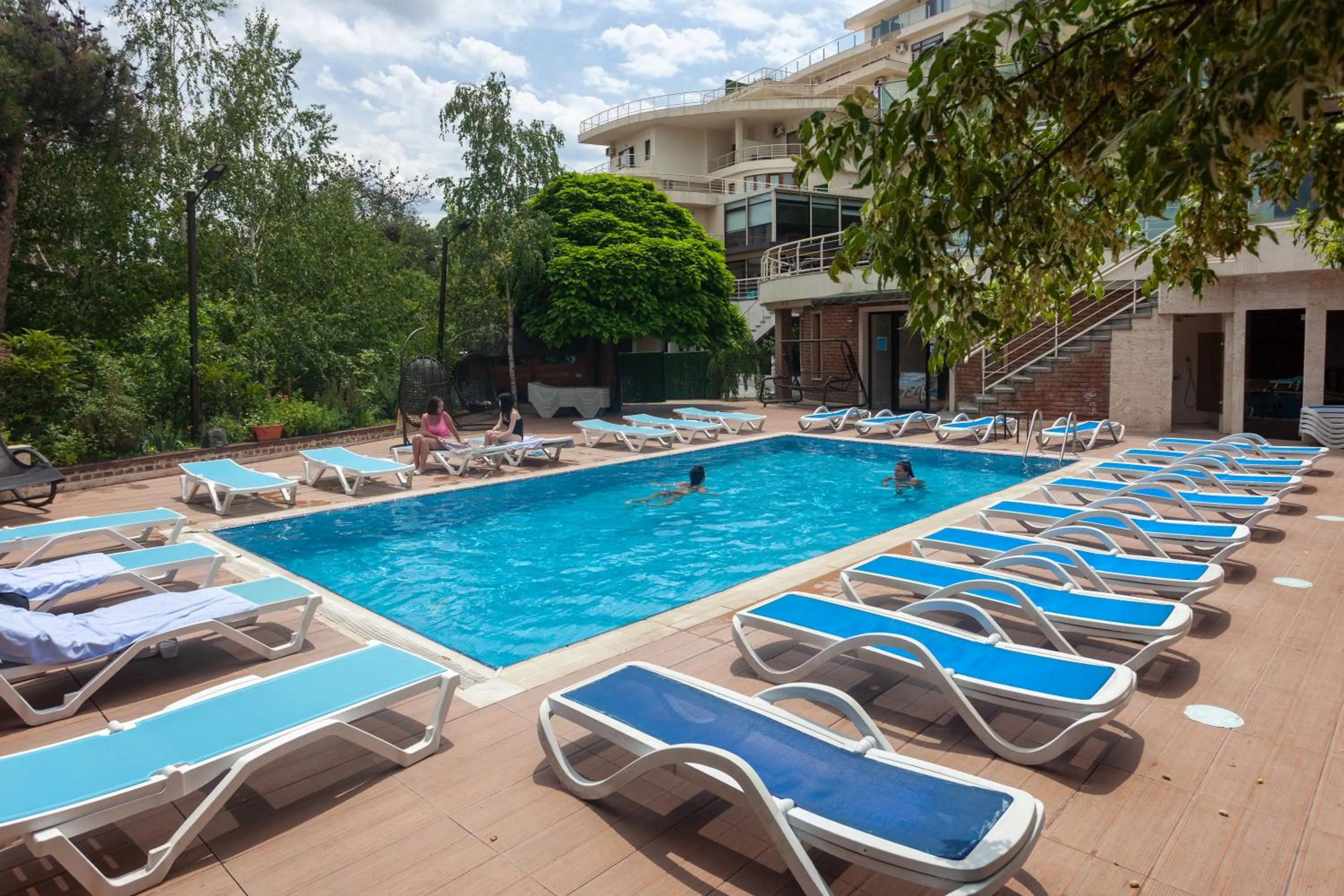 Day in Hotel Beaumonde Garden