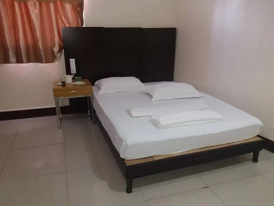 Queen Suite in Asia Novo Boutique Hotel - Catbalogan Queen Suite in Asia Novo Boutique Hotel - Catbalogan
