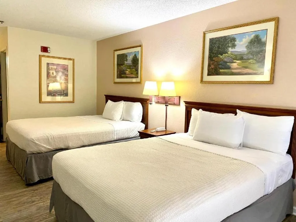 Bed in FairBridge Inn Express Mount Vernon