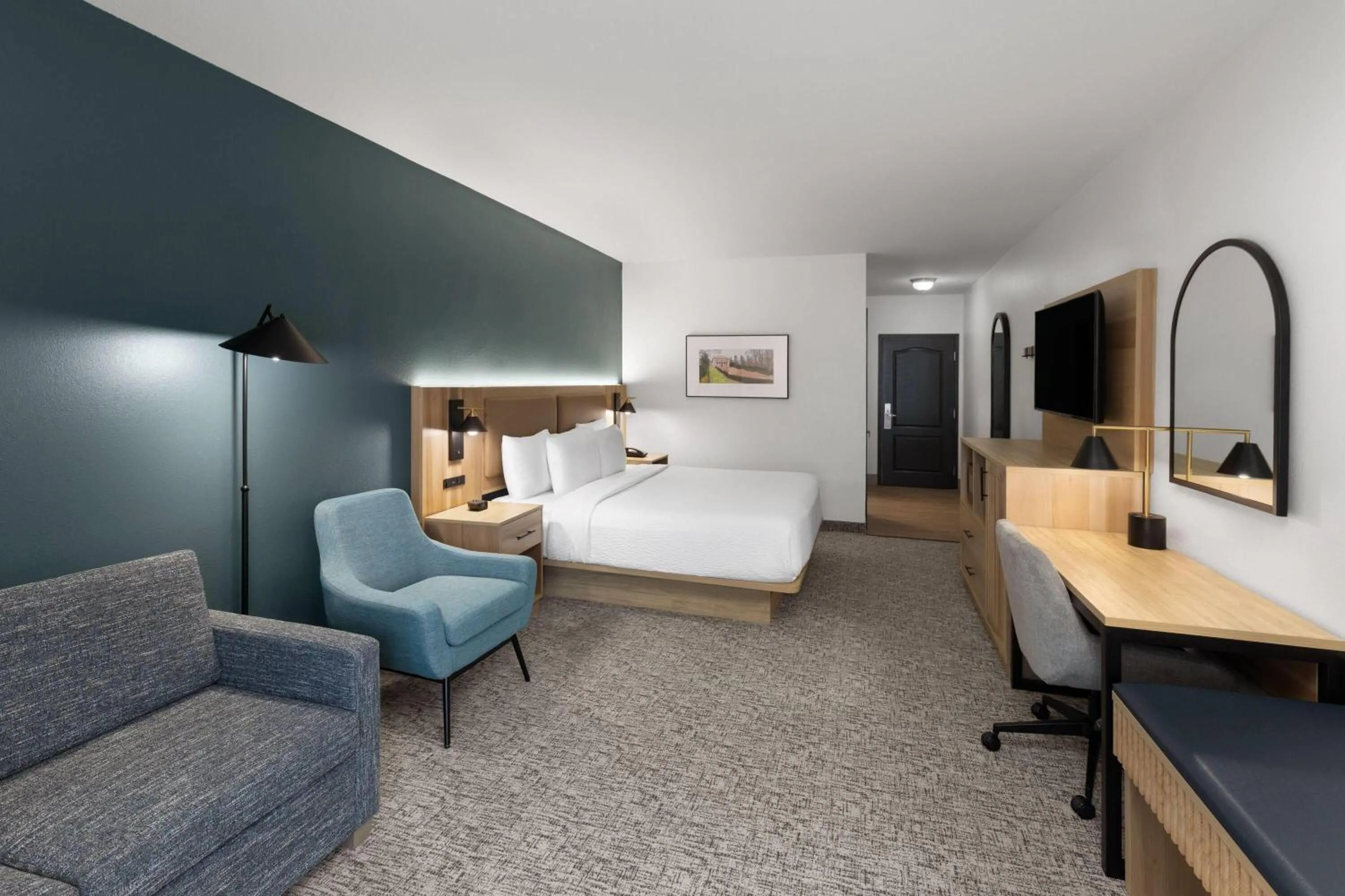 Photo of the whole room, Bed in La Quinta by Wyndham Lexington South / Hamburg