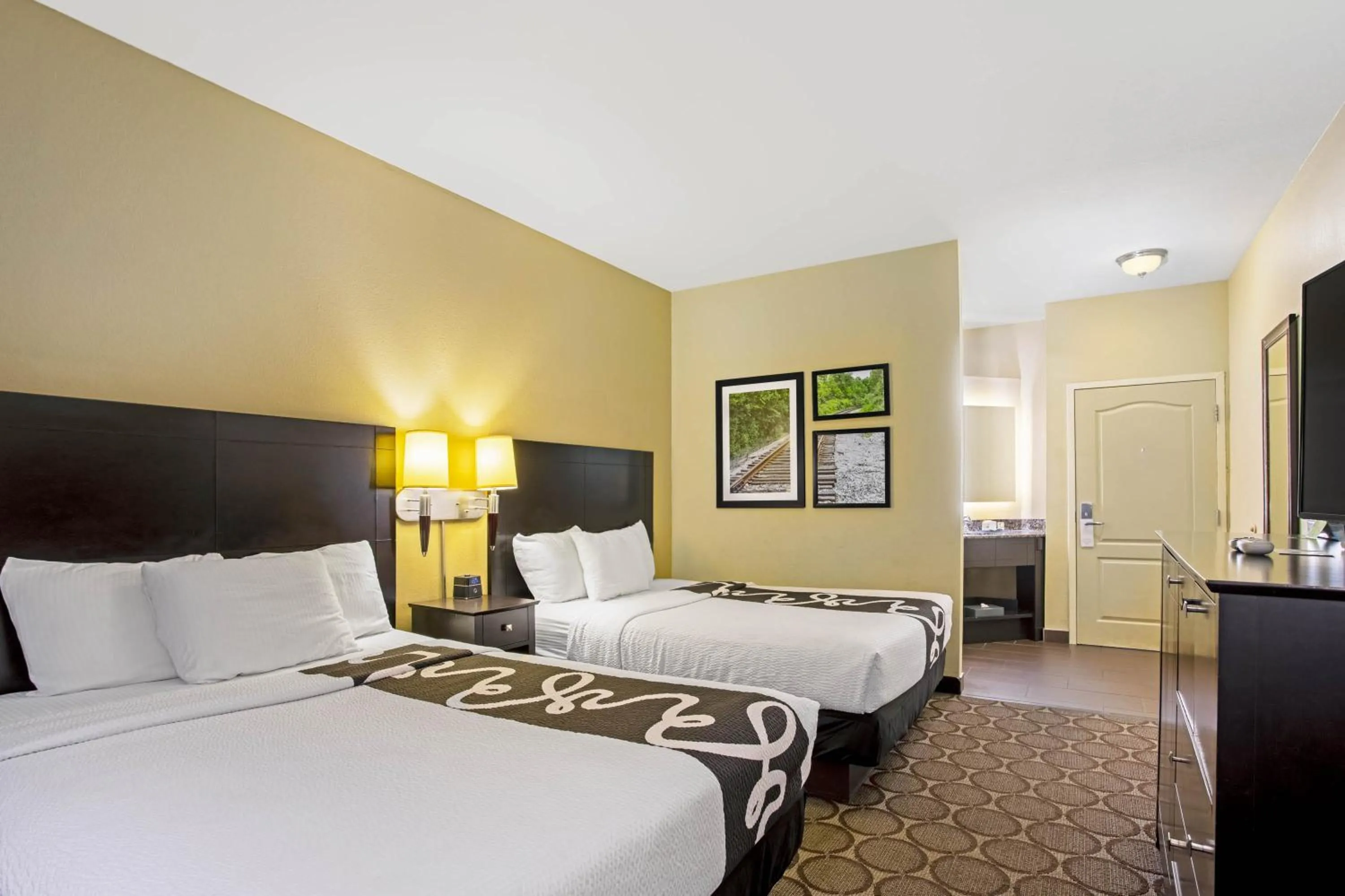 Bed in La Quinta by Wyndham Lexington South / Hamburg