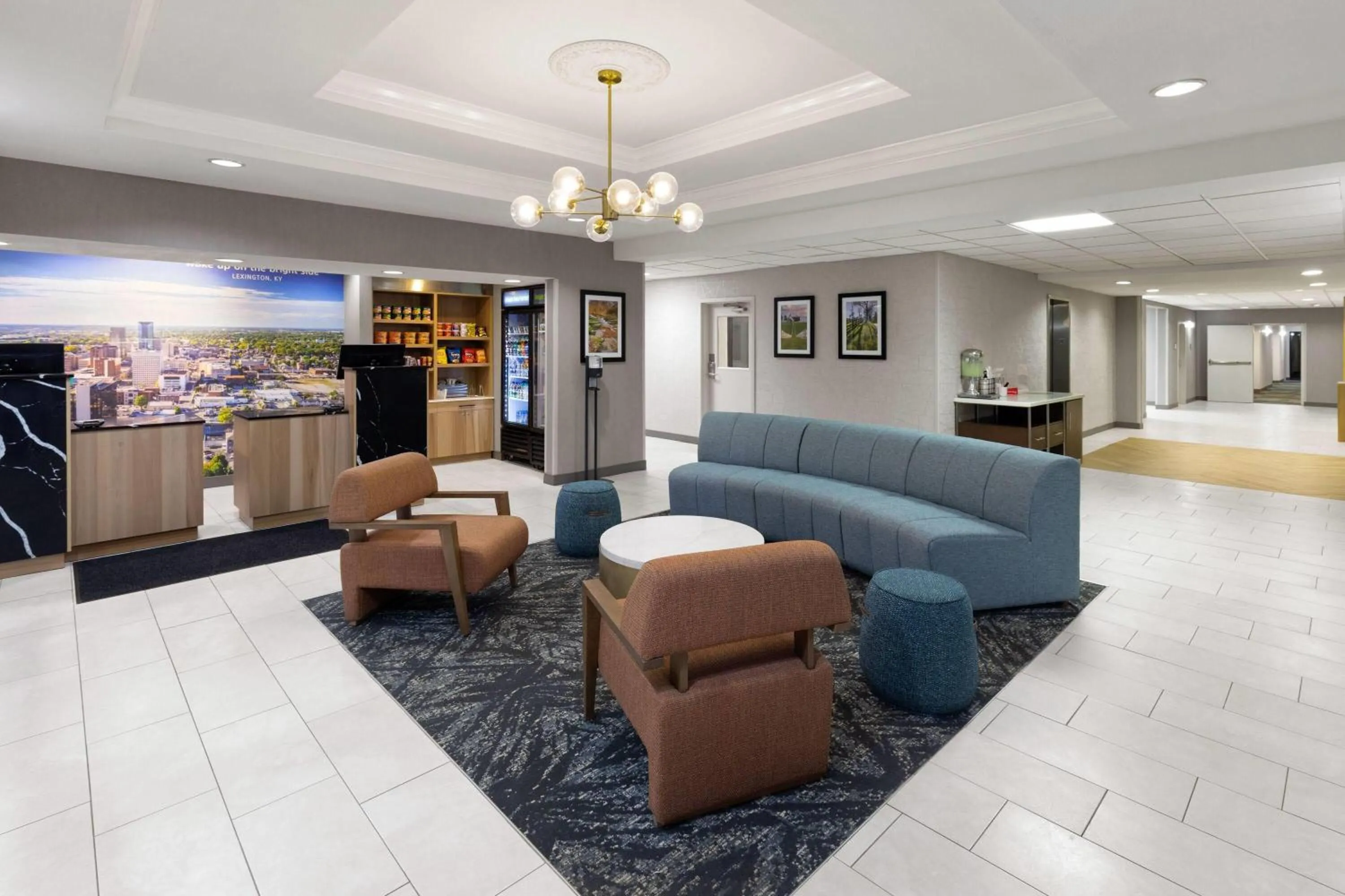 Lobby or reception in La Quinta by Wyndham Lexington South / Hamburg