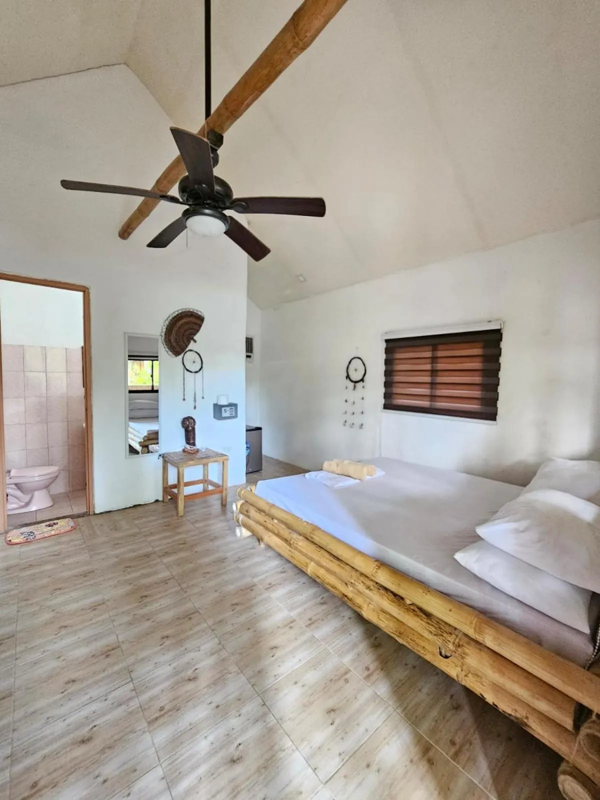 Bedroom, Bed in Big BamBoo Beach Resort Sipalay