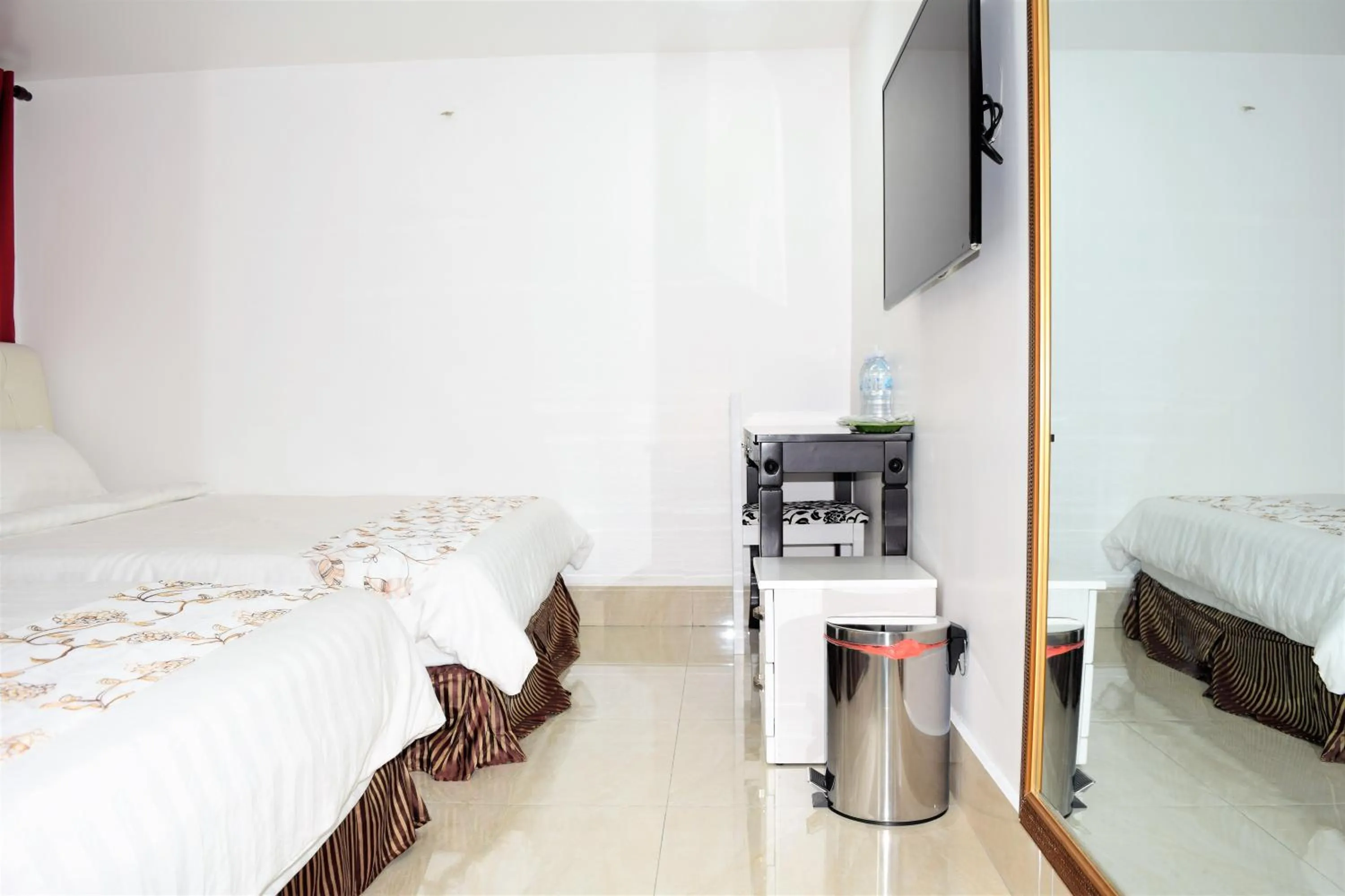 Bedroom, Bed in S Rose Hotel