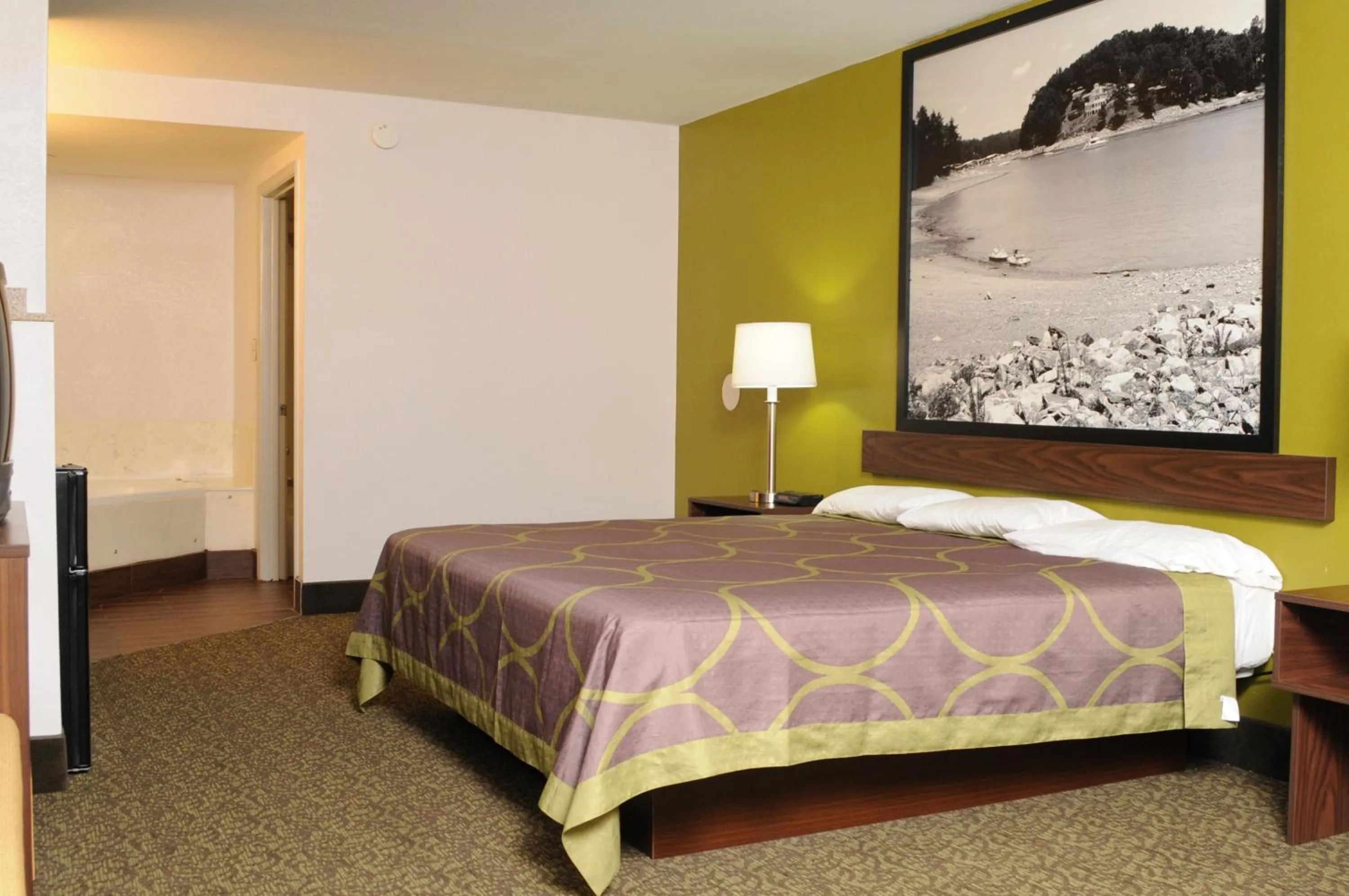 Bed in Super 8 by Wyndham Gainesville