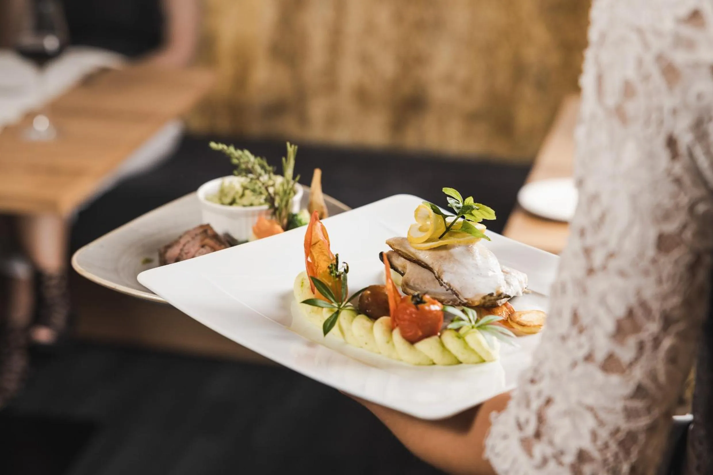 Food and drinks in Alpine Resort Goies Superior