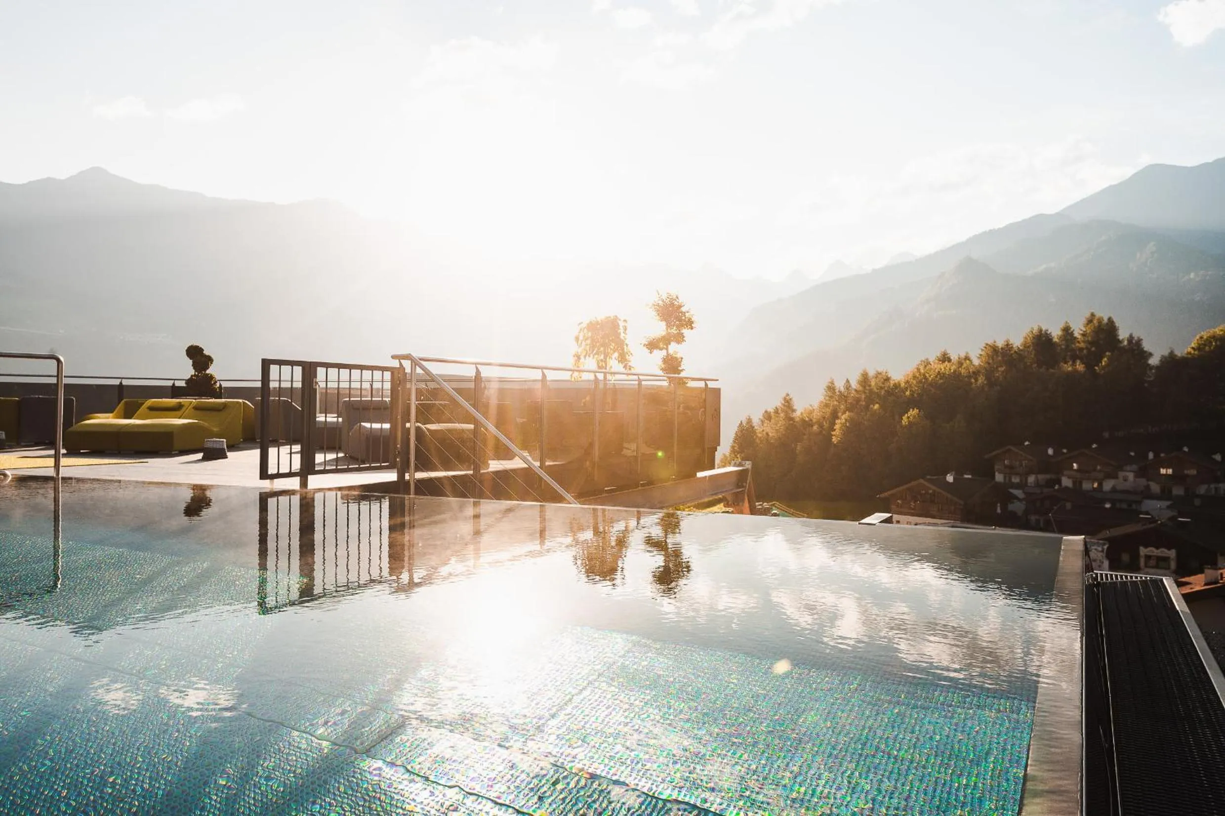 Swimming pool in Alpine Resort Goies Superior