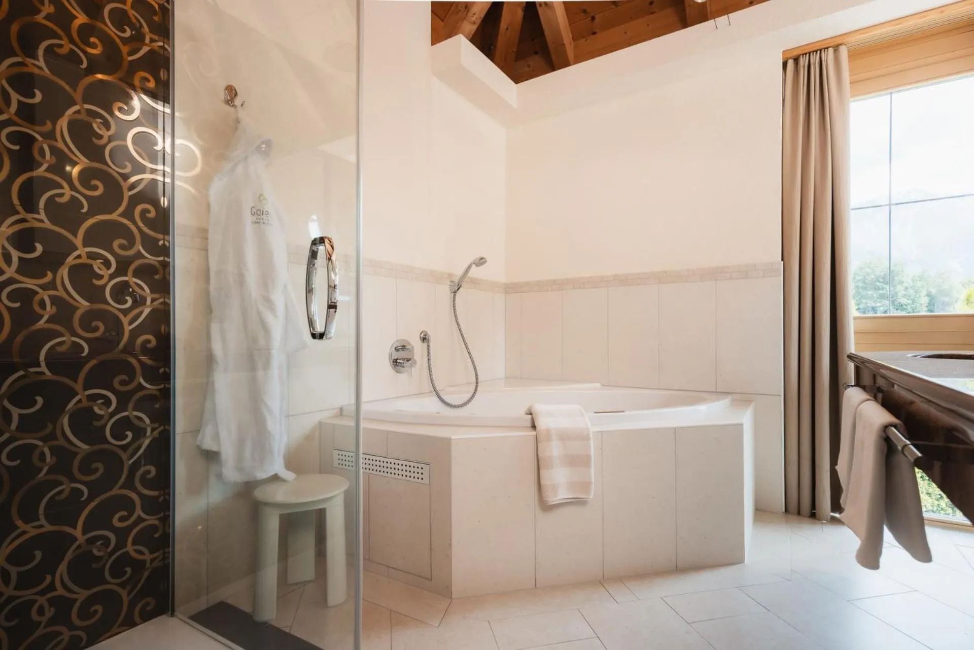 Bathroom in Alpine Resort Goies Superior