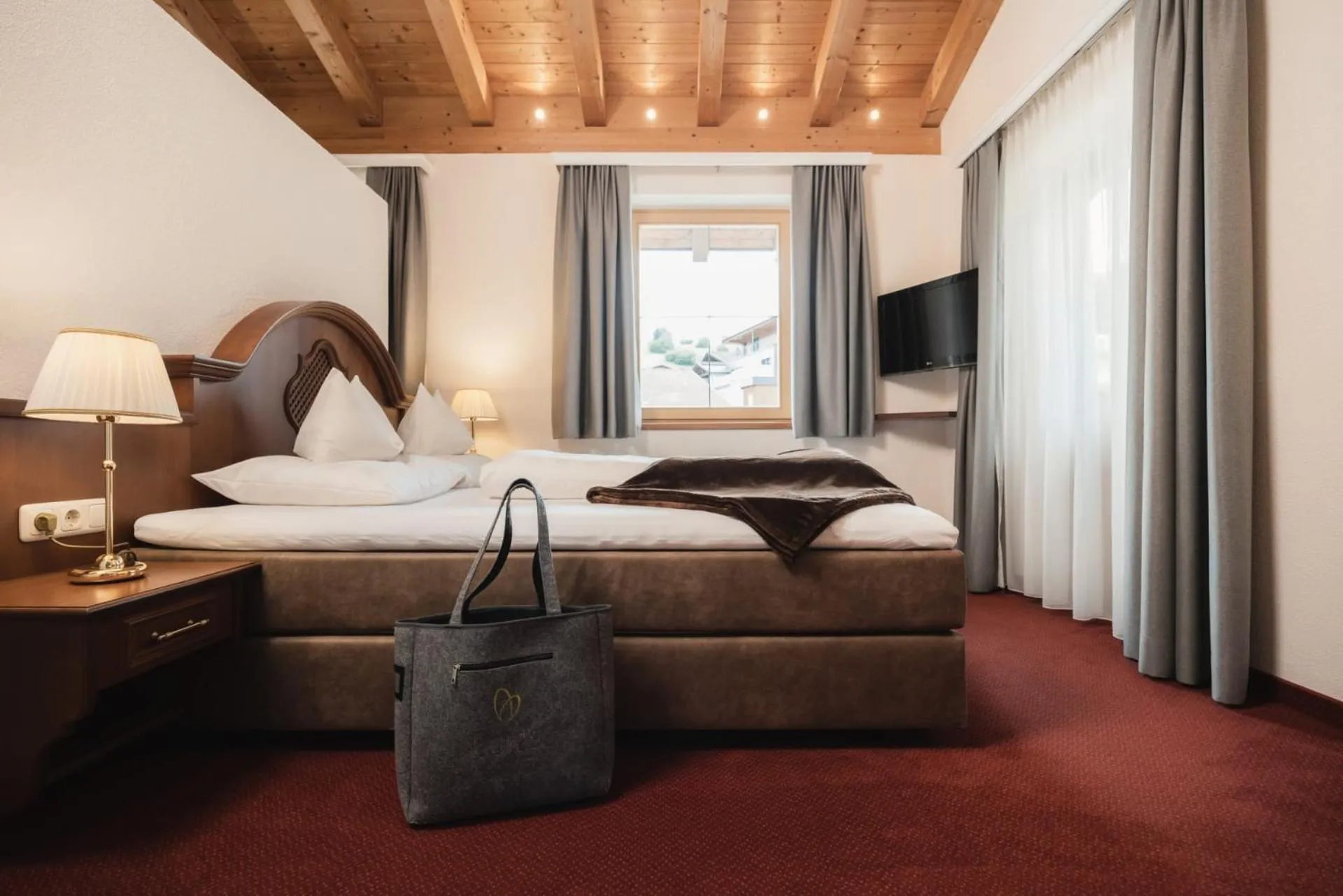 Bedroom, Bed in Alpine Resort Goies Superior