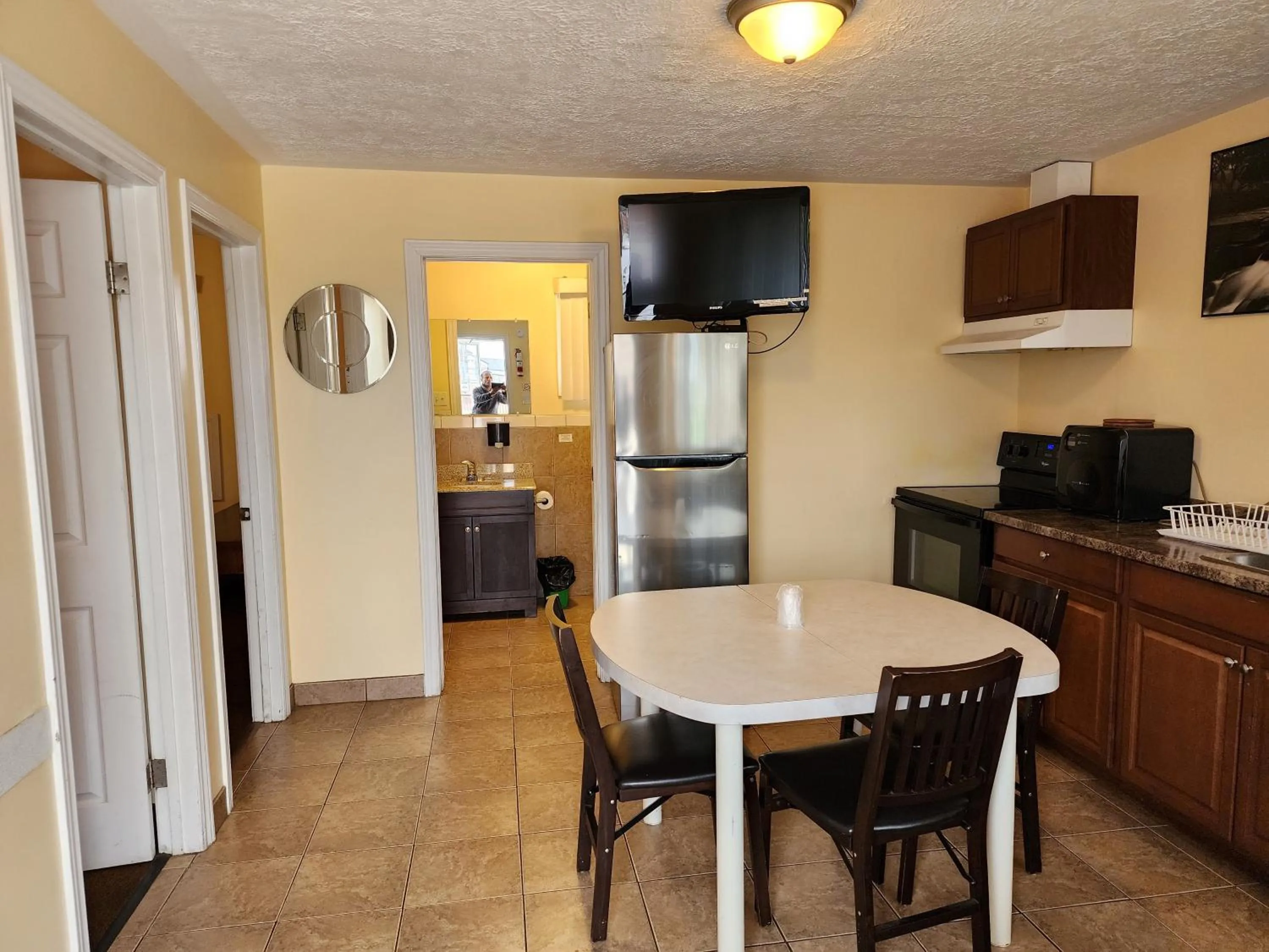 TV and multimedia in Sunparlor Motel