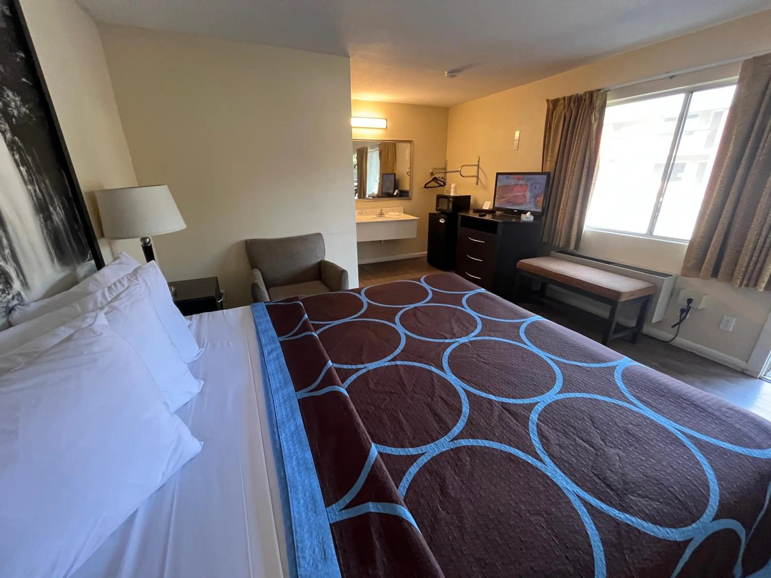 Bed in Super 8 by Wyndham Red Bluff
