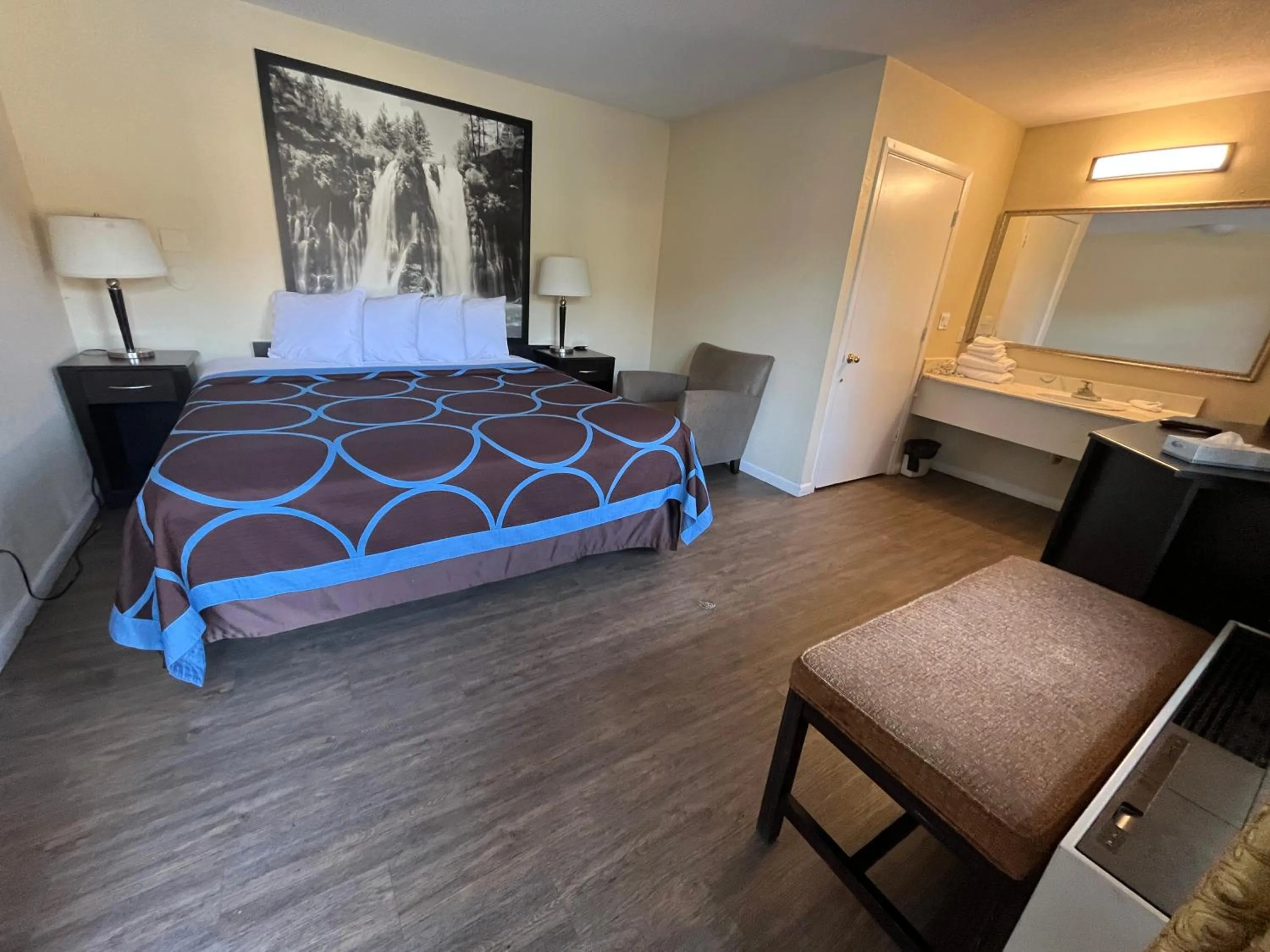 Bed in Super 8 by Wyndham Red Bluff