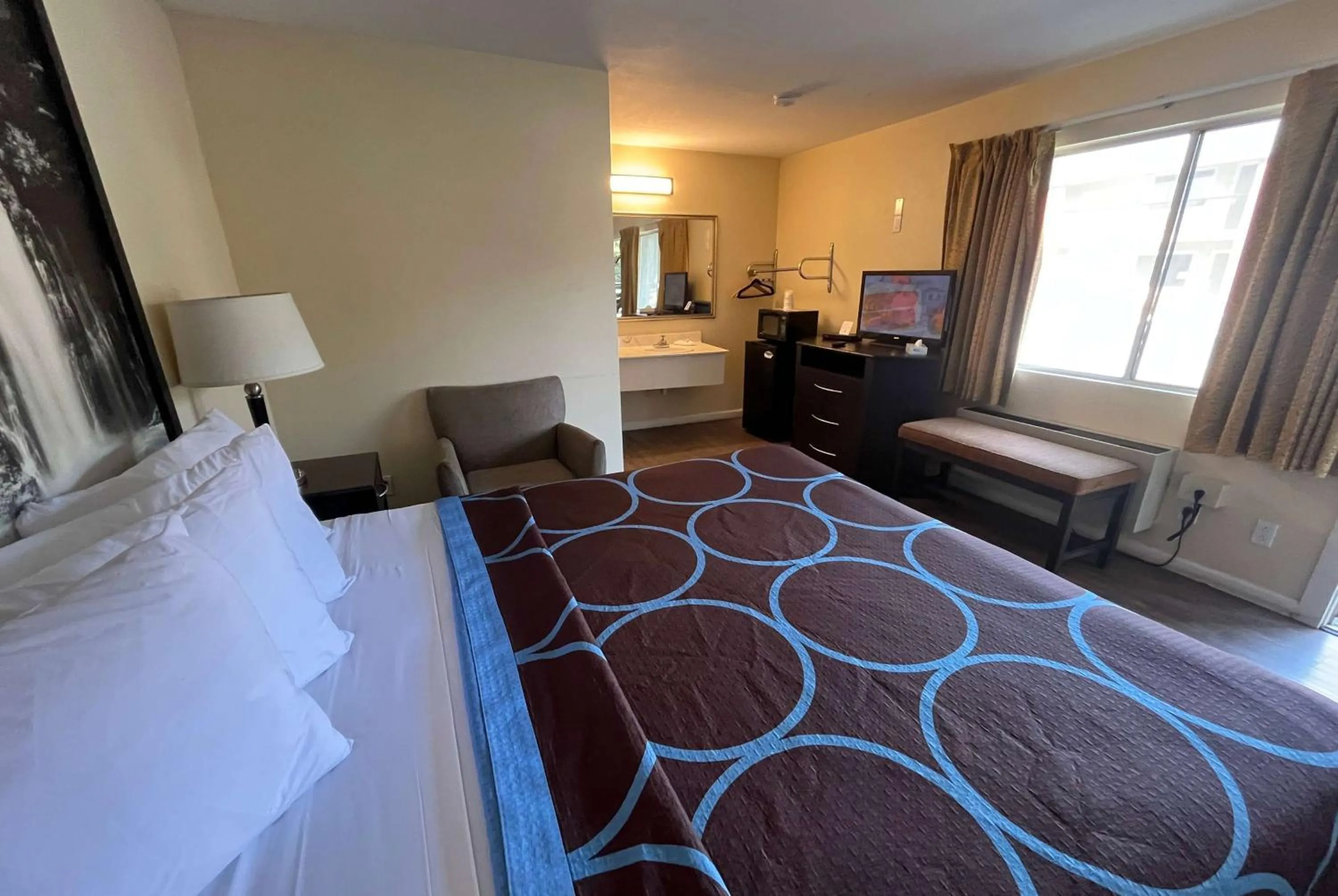 Bed in Super 8 by Wyndham Red Bluff