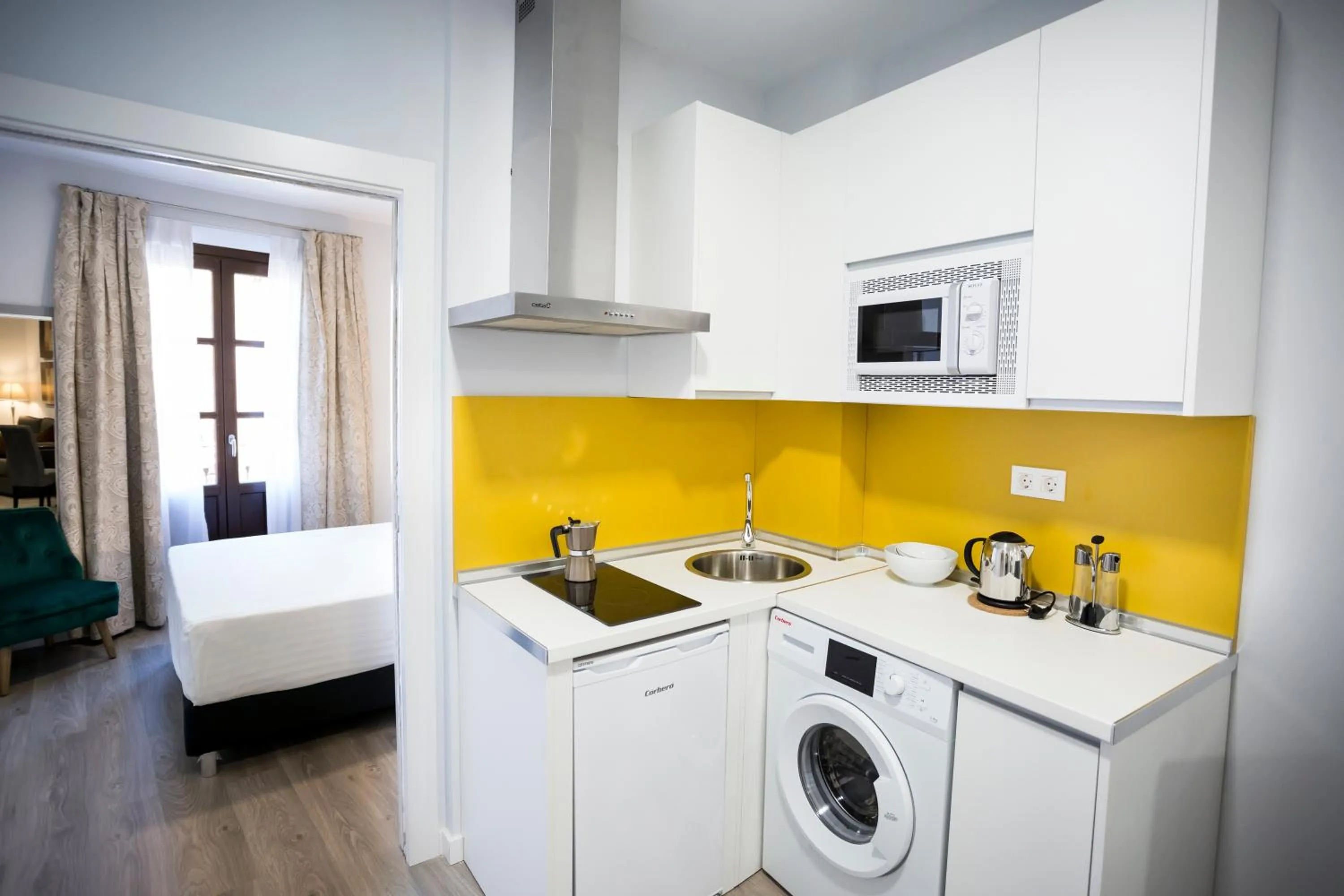 Kitchen or kitchenette in La Casa de la Trinidad Suites