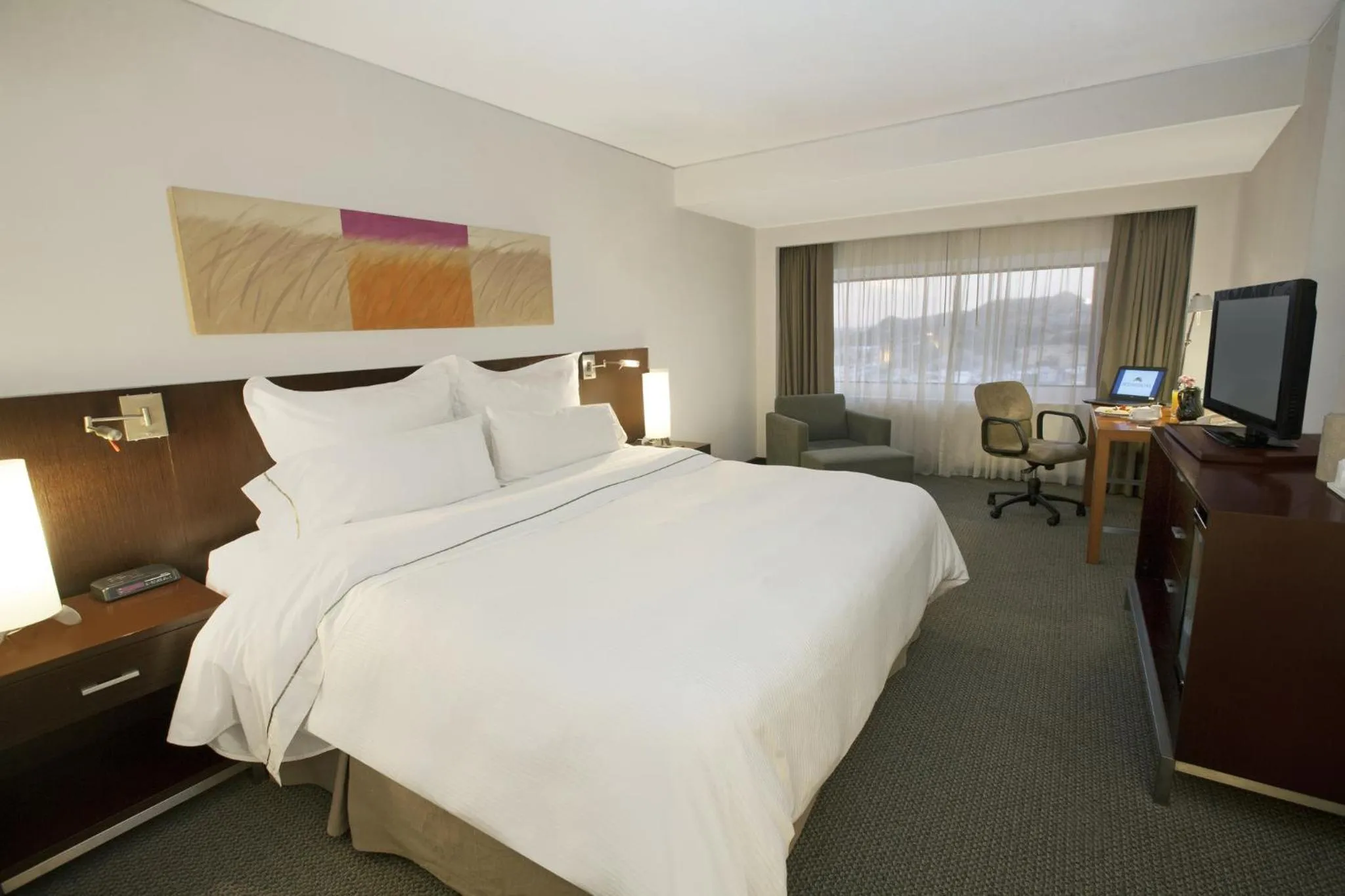 Photo of the whole room, Bed in Fiesta Americana Hermosillo