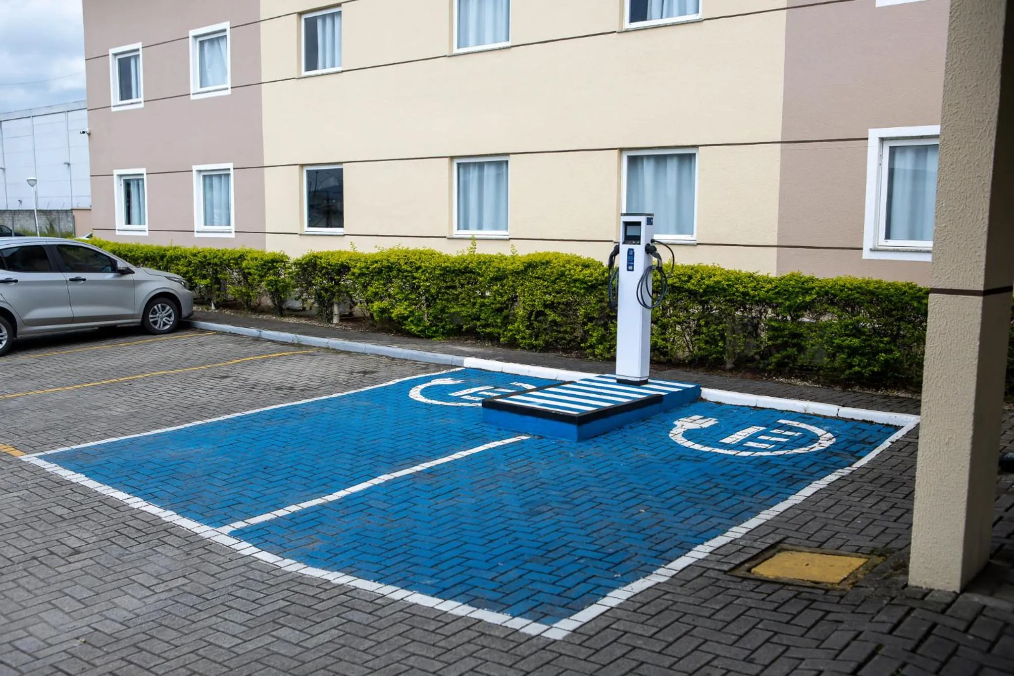 Facility for disabled guests in Hotel 10 Itajai/Navegantes