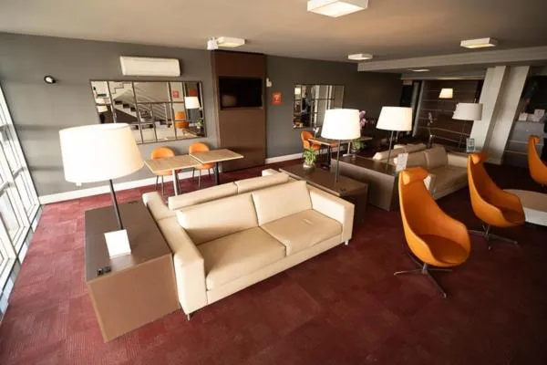 Hotel 10 Itajai/Navegantes