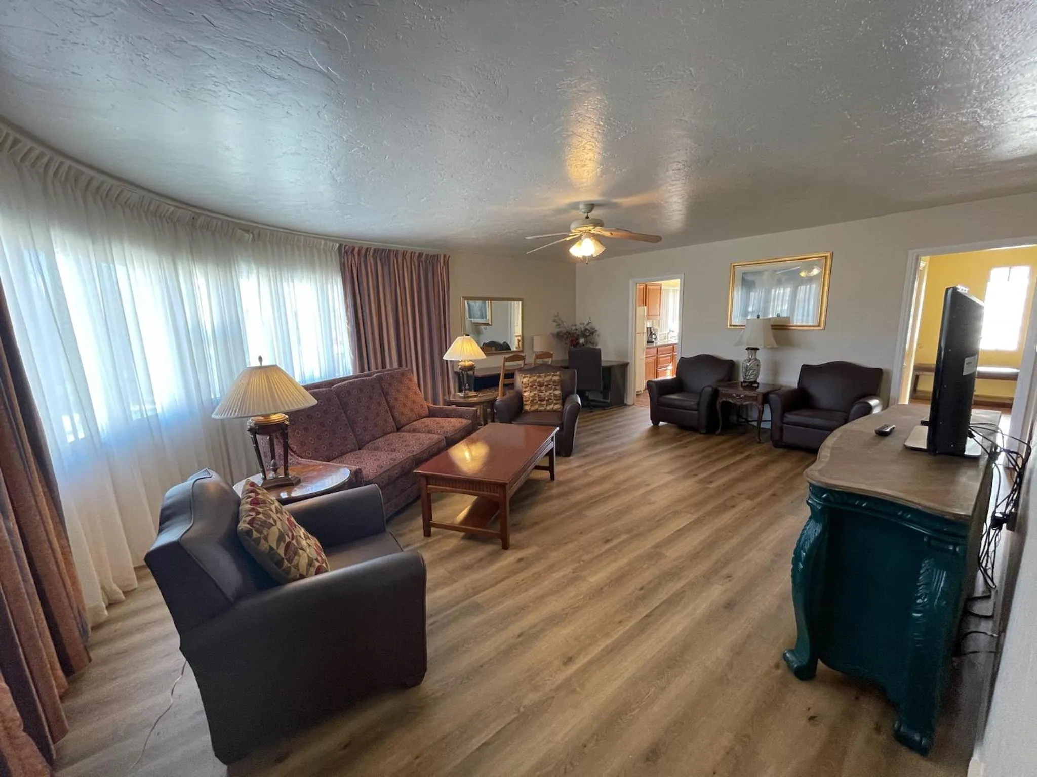 Rainbow Lodge and Inn