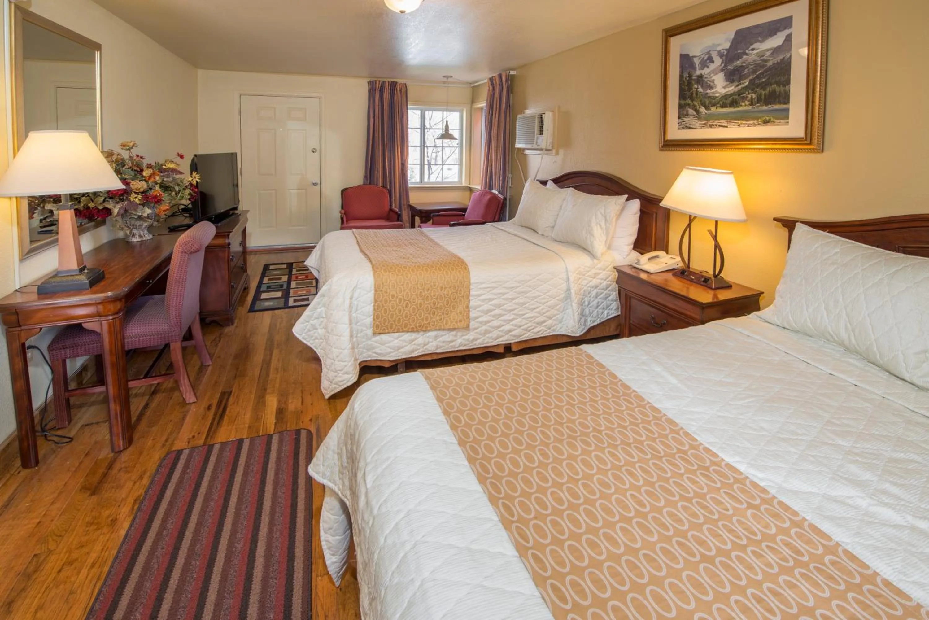 Bed in Rainbow Lodge and Inn