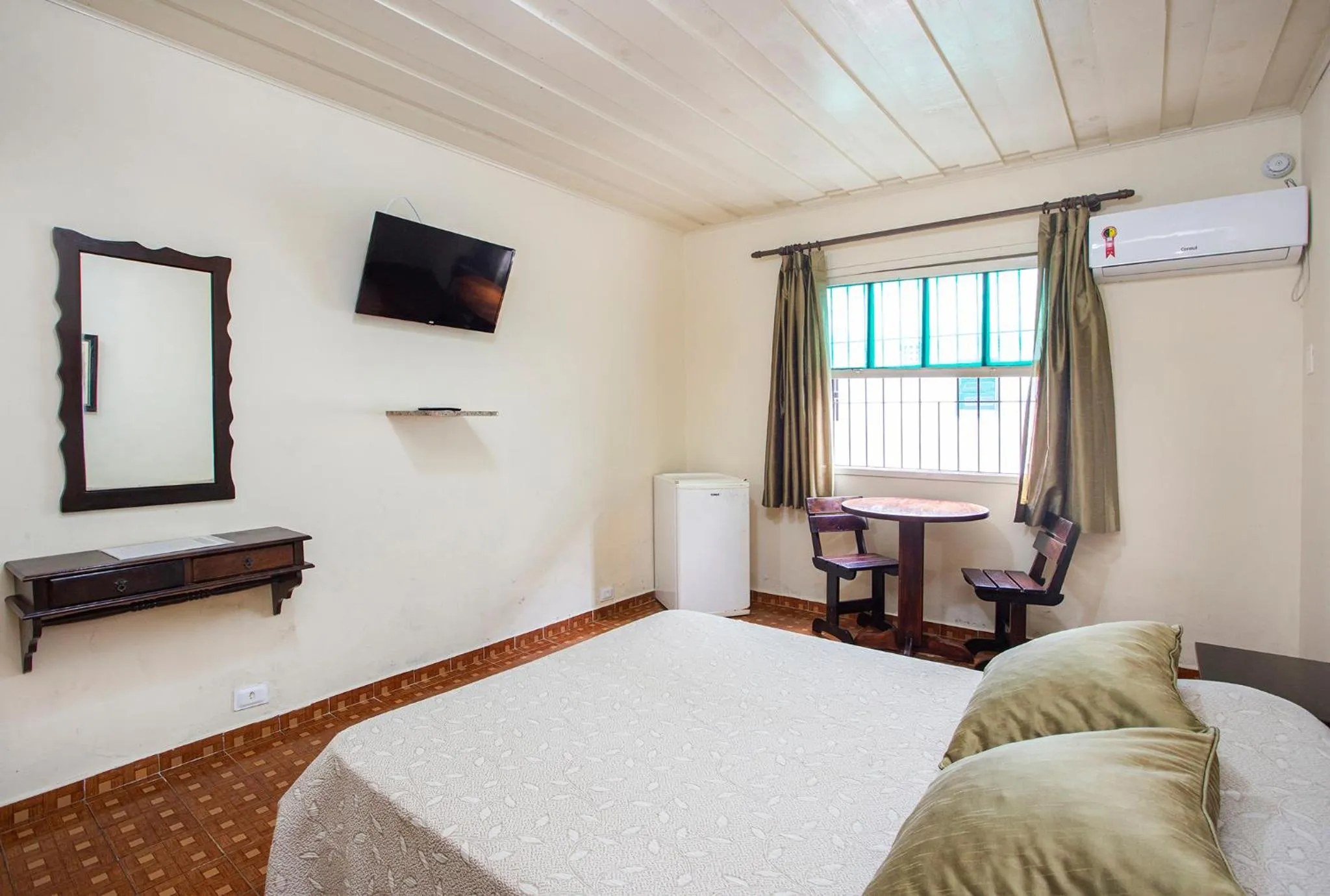 TV and multimedia, Bed in Hotel Saveiros