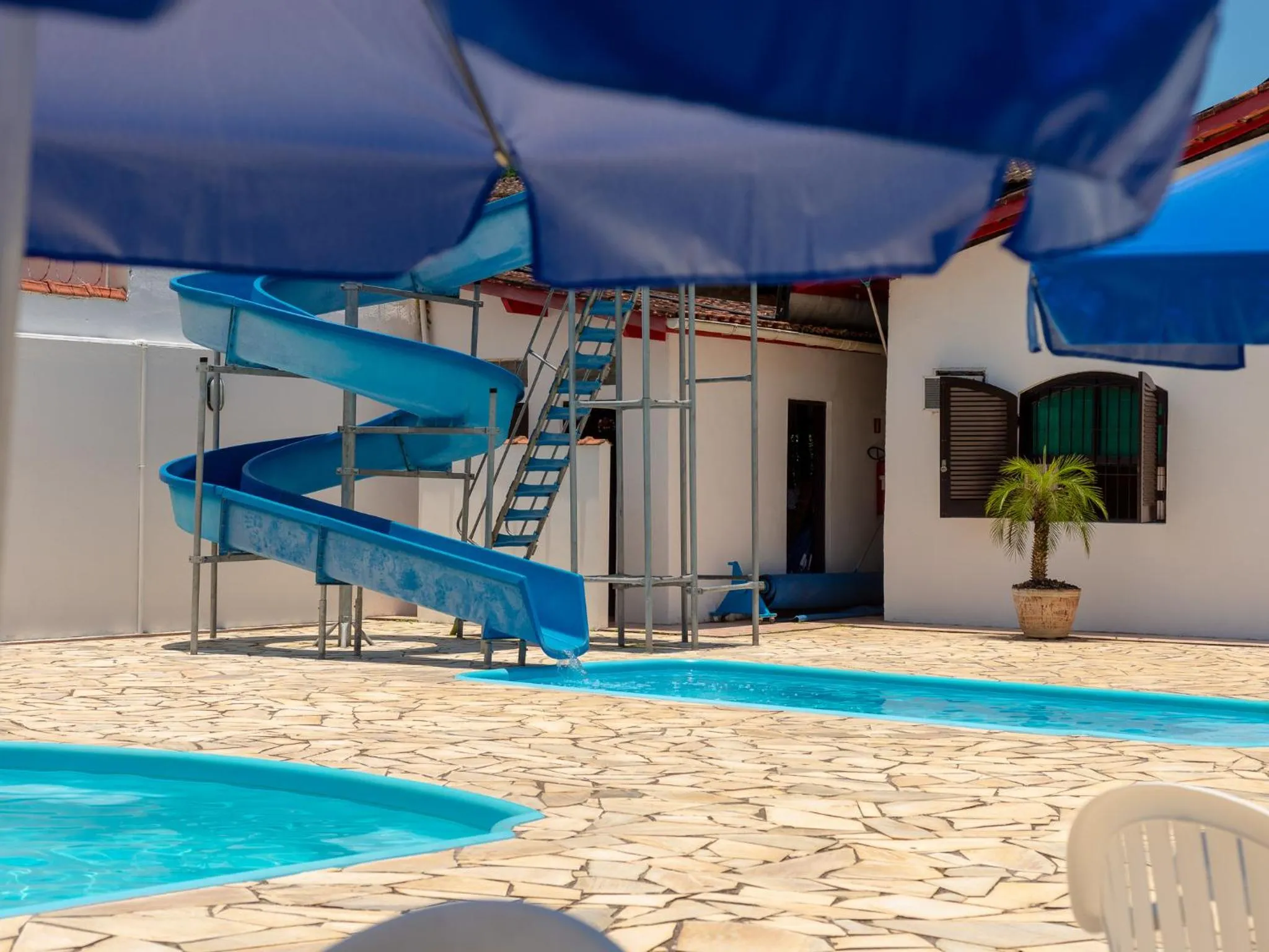 Swimming pool in Hotel Saveiros