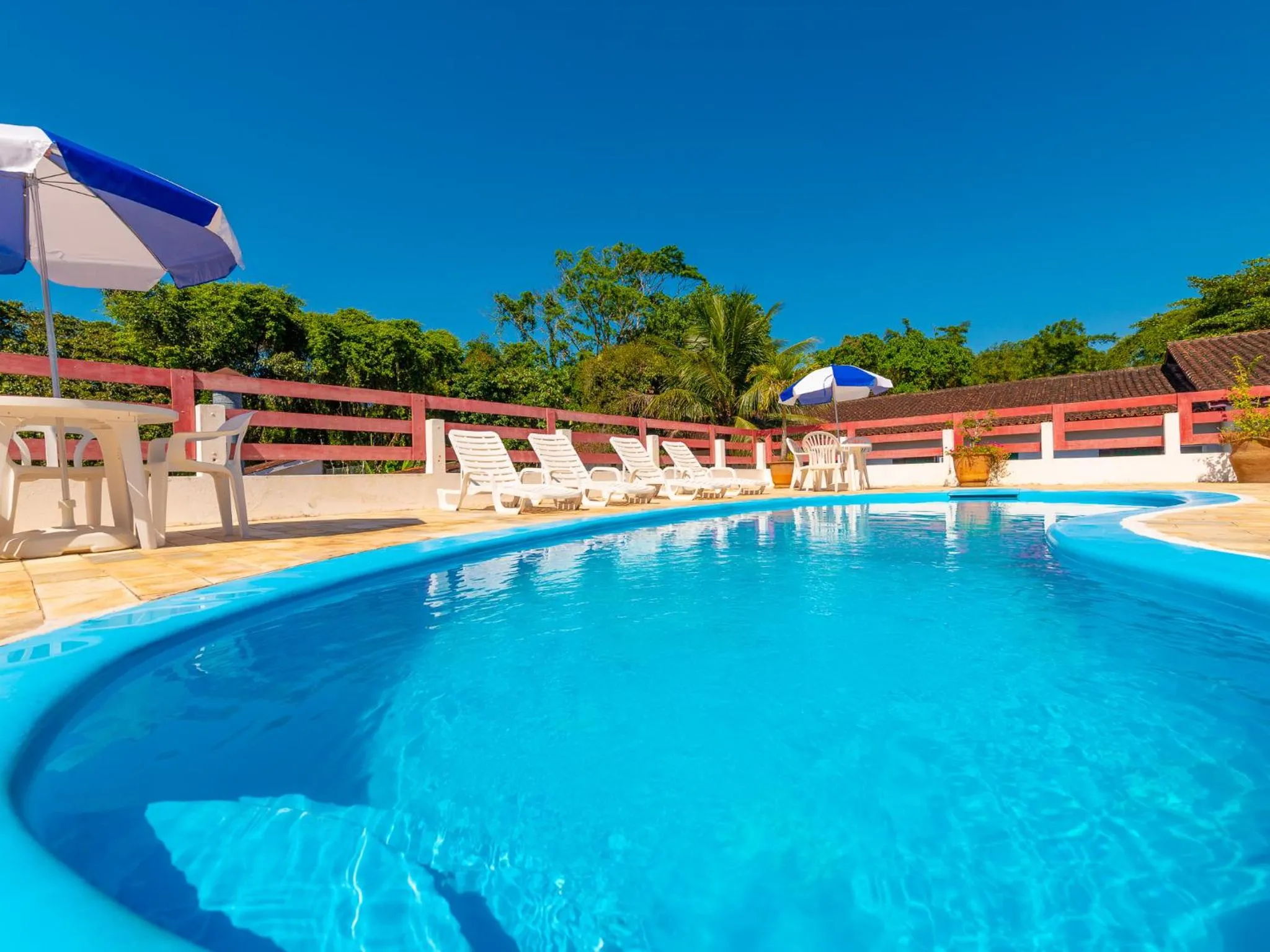 Swimming pool in Hotel Saveiros