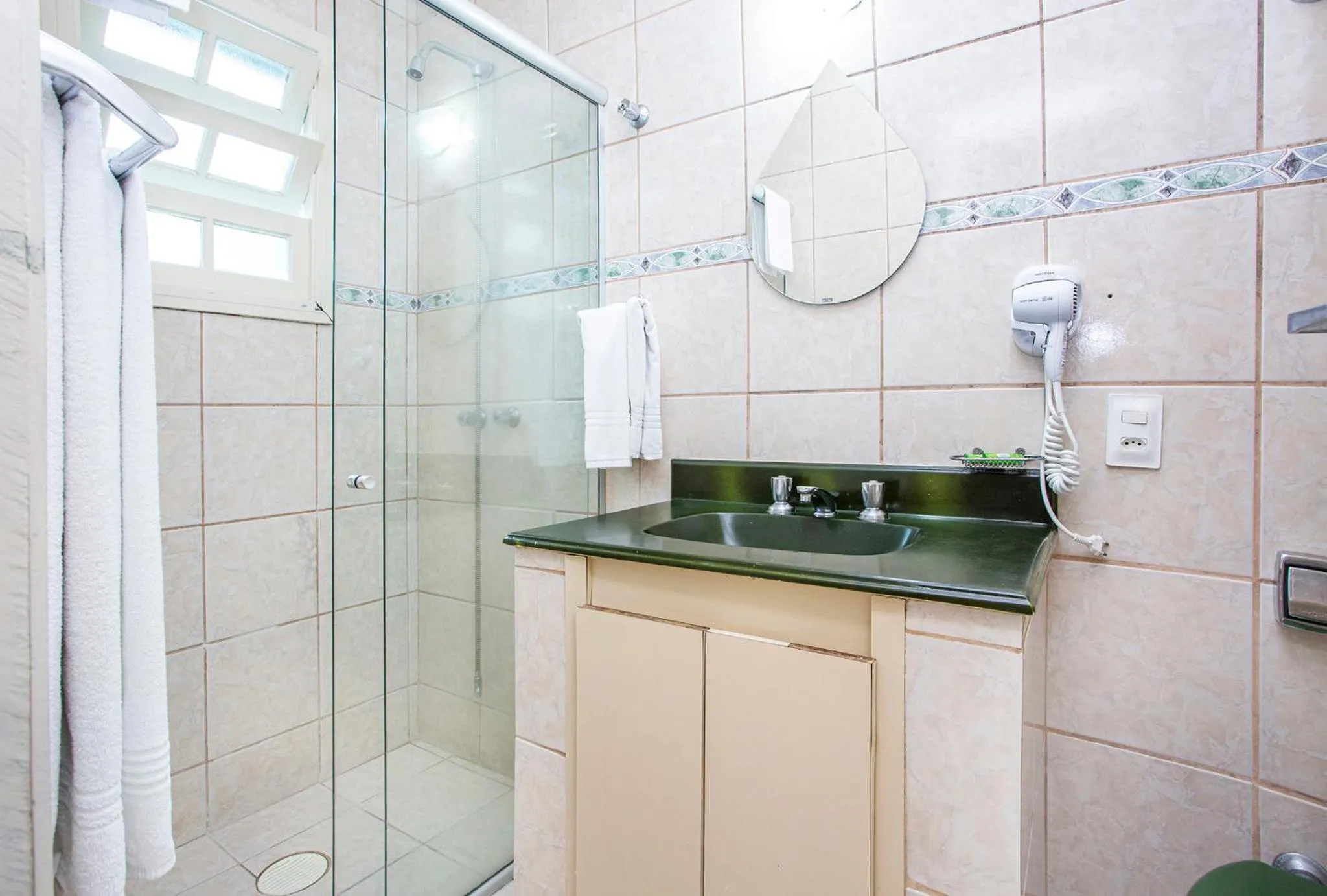 Shower in Hotel Saveiros