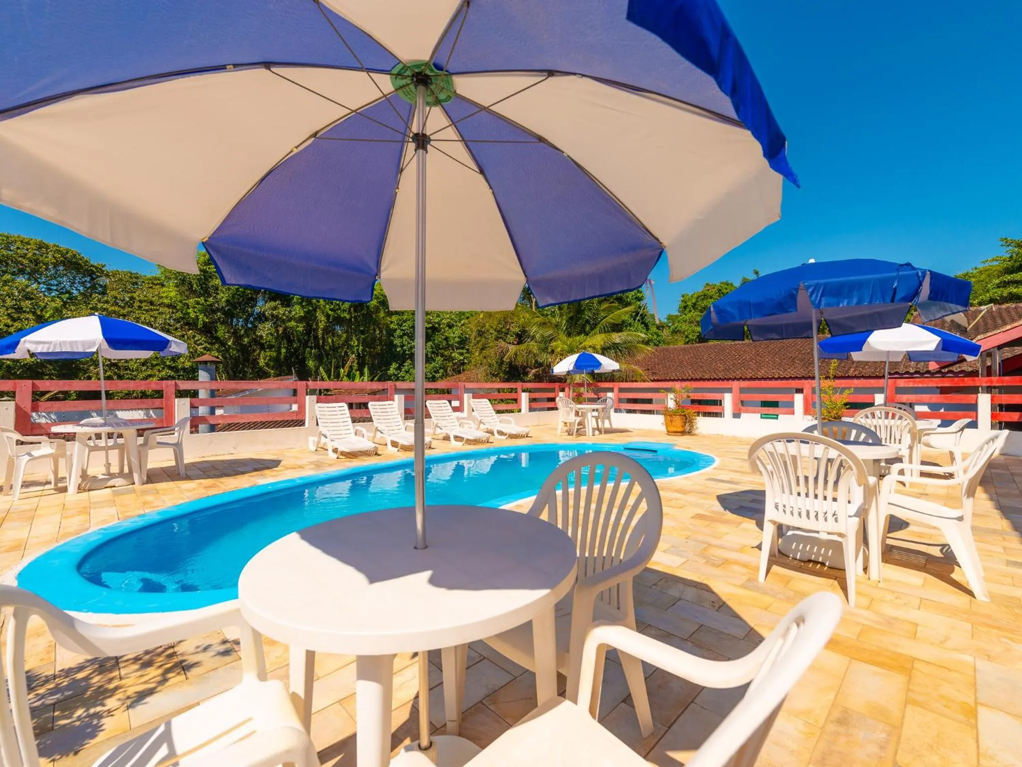 Pool view in Hotel Saveiros