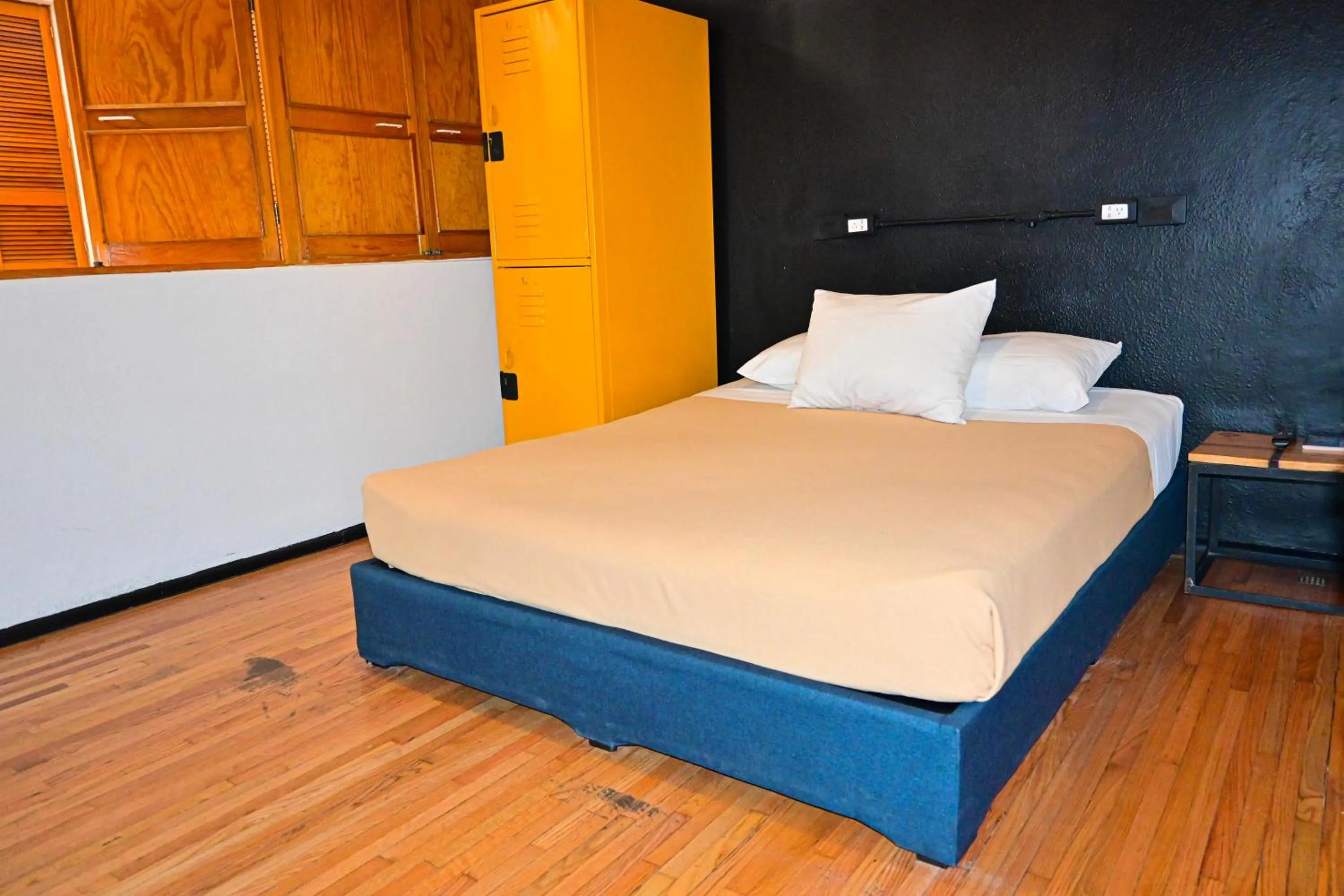 Bed in Hostel Mundo Joven Catedral