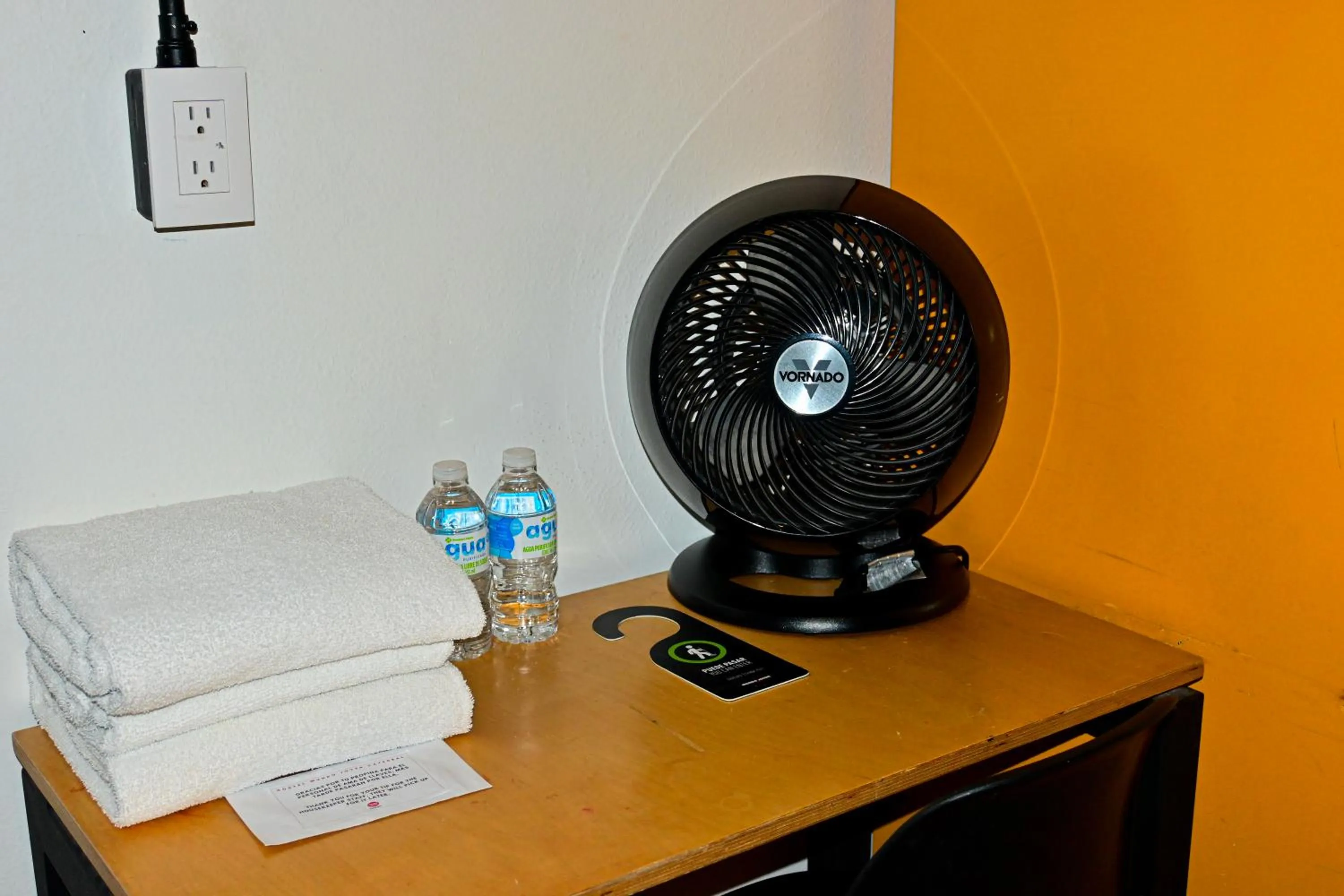 Photo of the whole room in Hostel Mundo Joven Catedral