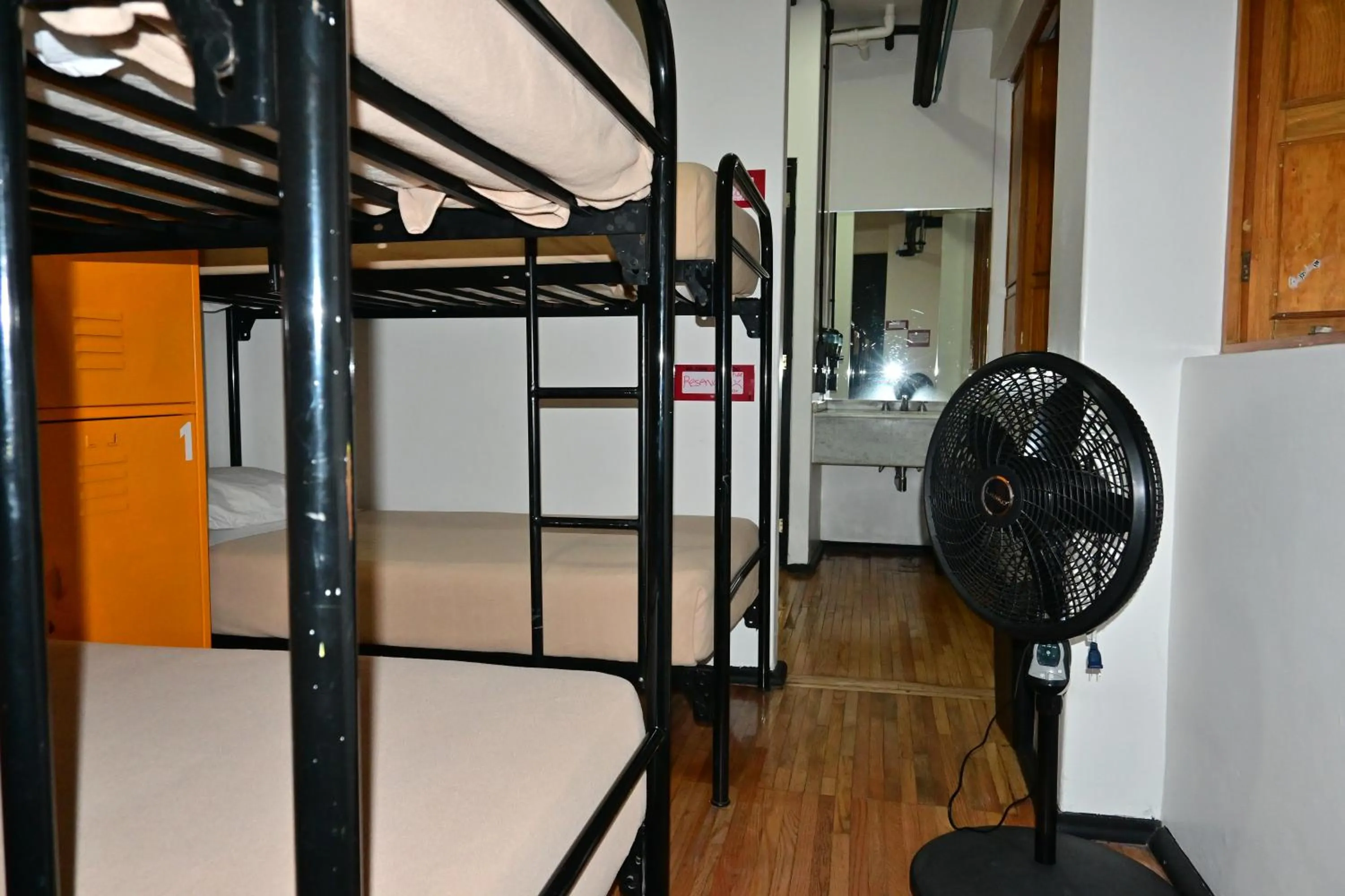 Bedroom, Bed in Hostel Mundo Joven Catedral