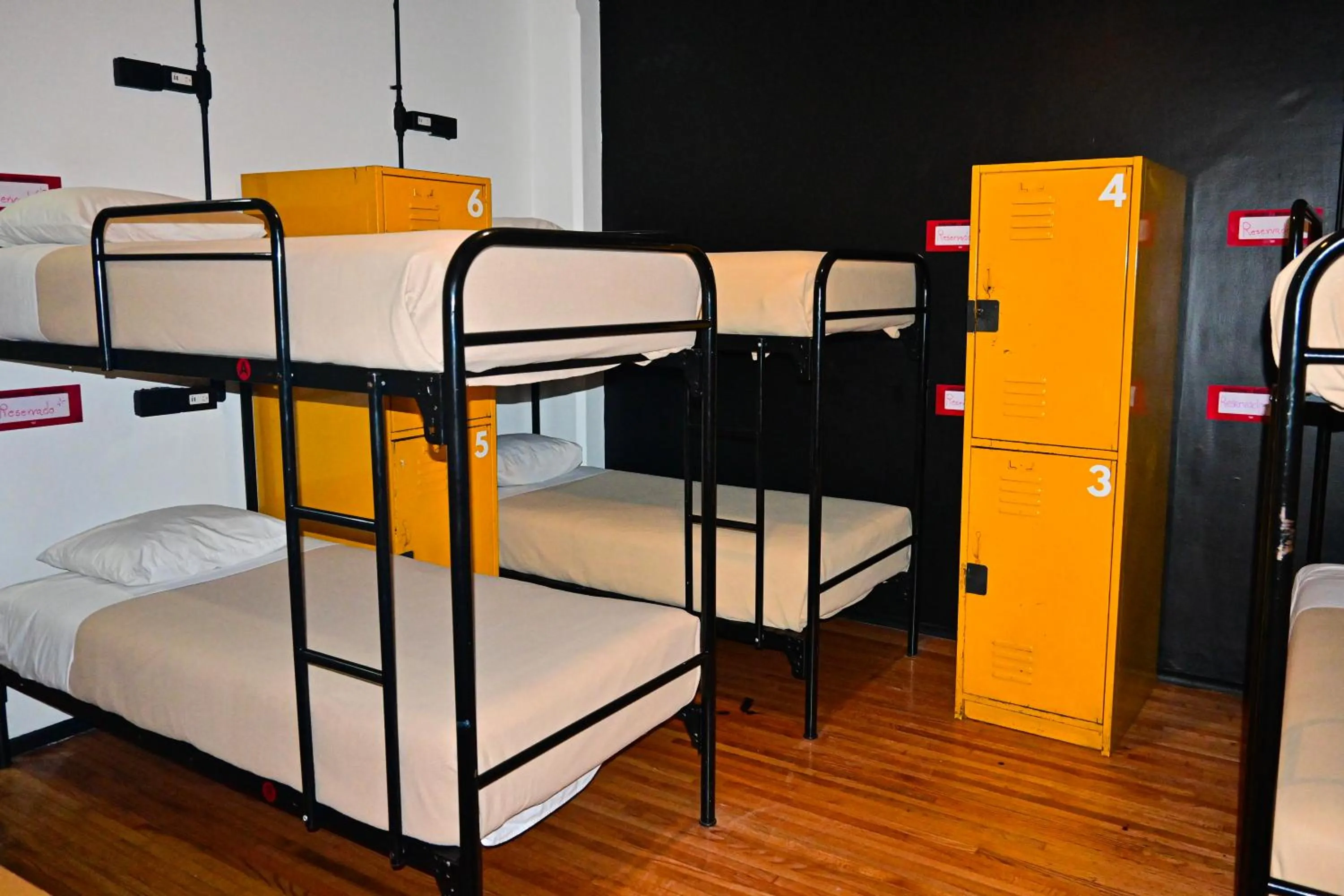 Photo of the whole room, Bed in Hostel Mundo Joven Catedral