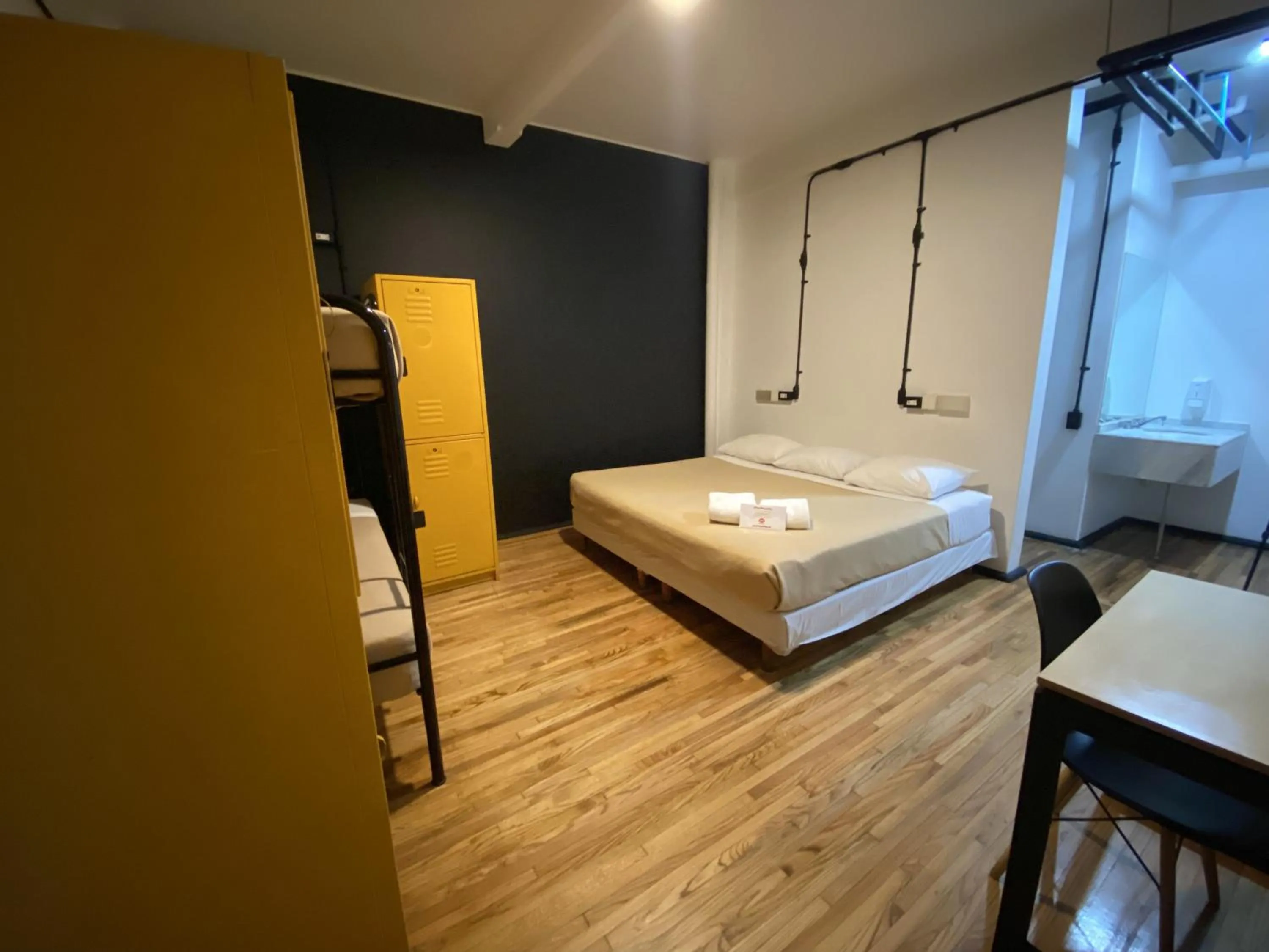 Bed in Hostel Mundo Joven Catedral