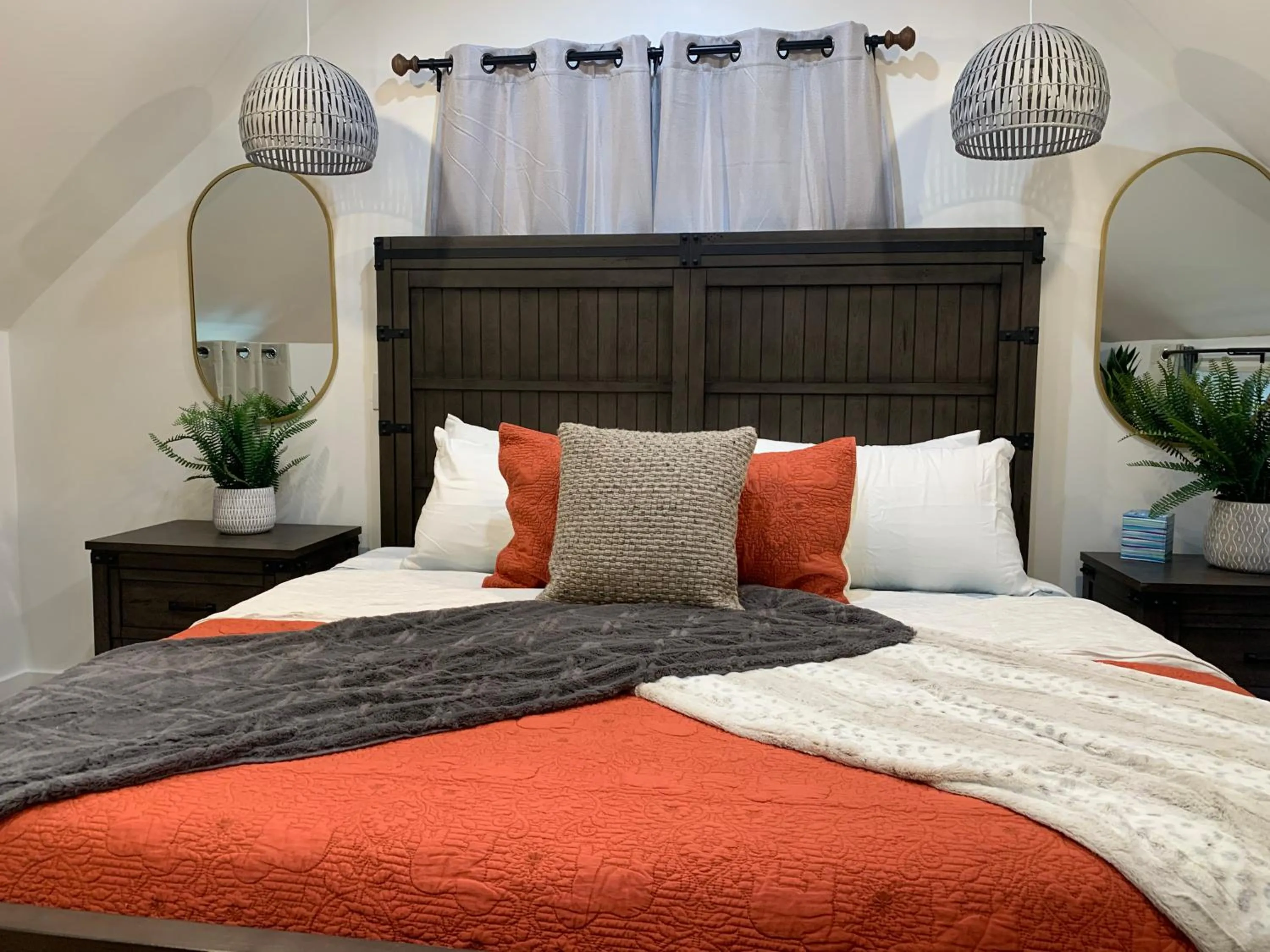 Bed in Starlite Motel & Suites