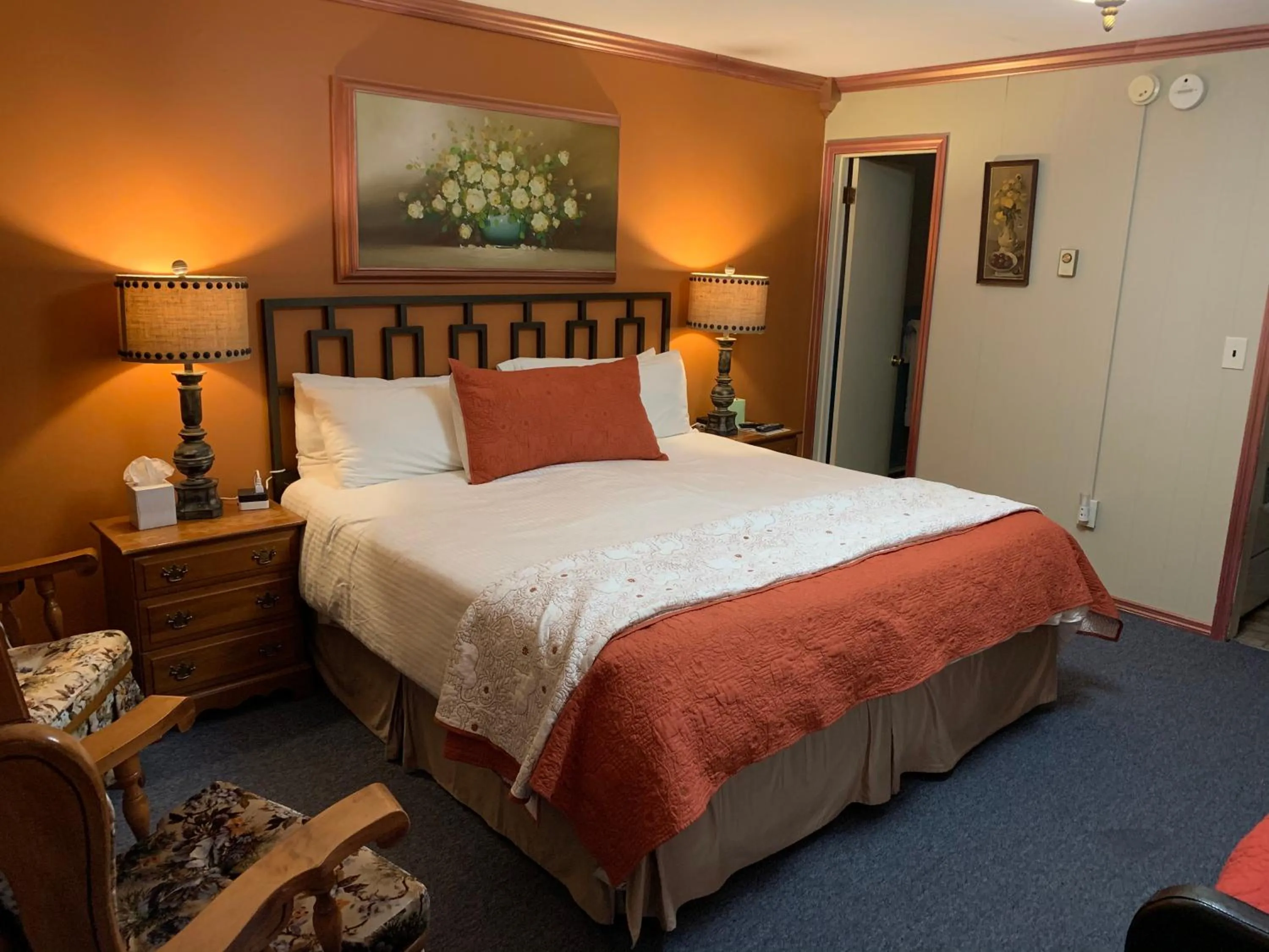 Bed in Starlite Motel & Suites