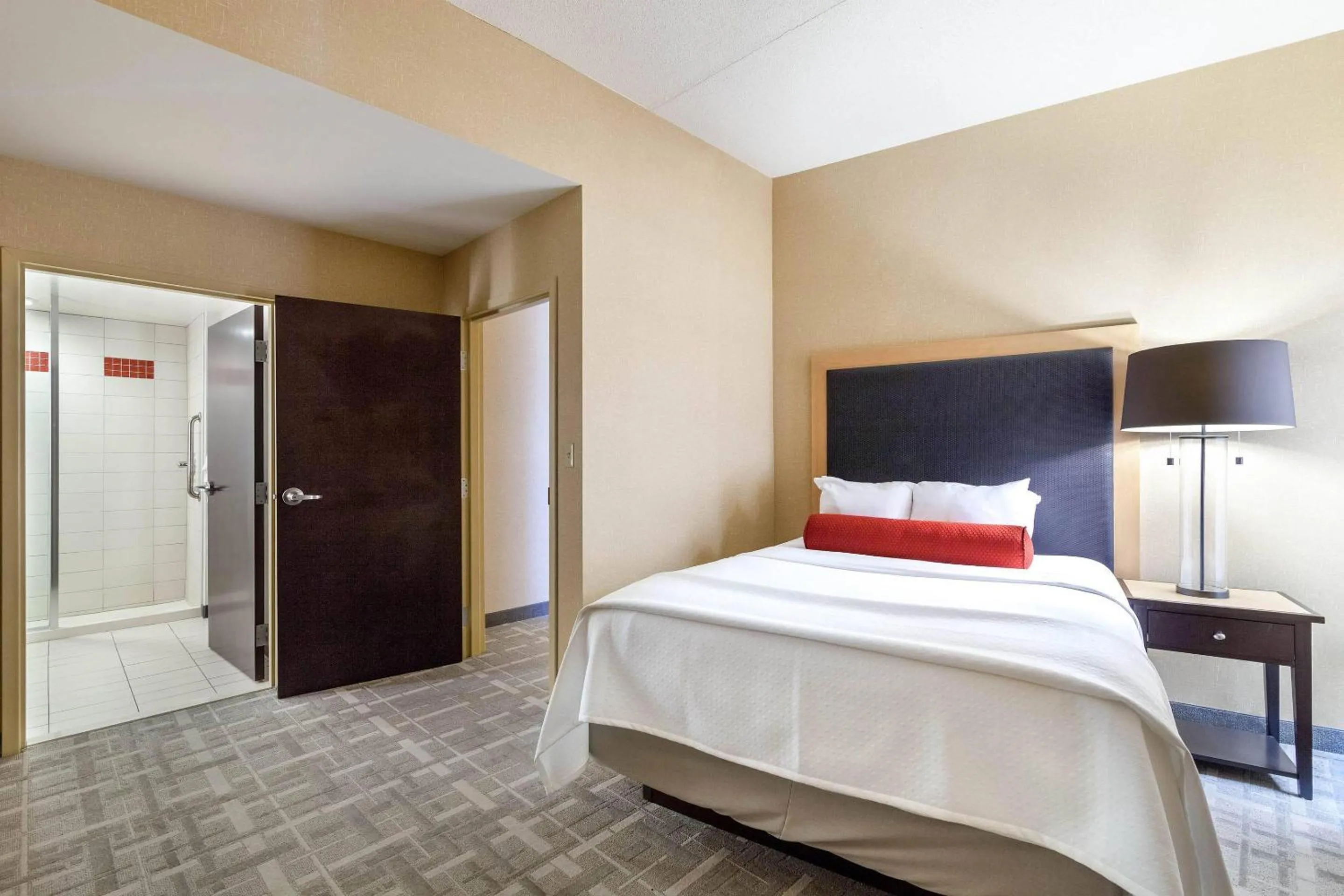 Bedroom, Bed in Cambria Hotel Pittsburgh - Downtown