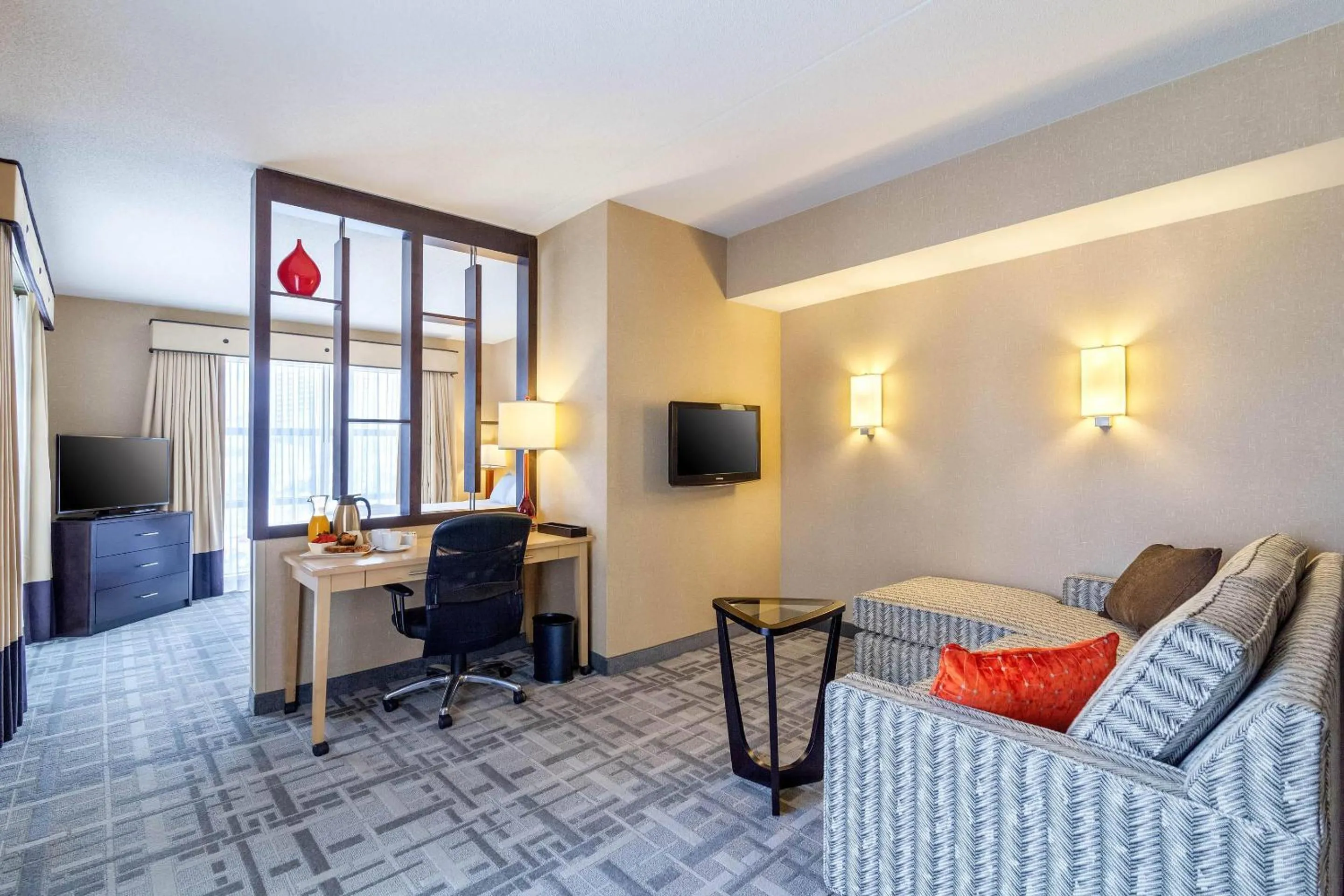 Bedroom in Cambria Hotel Pittsburgh - Downtown