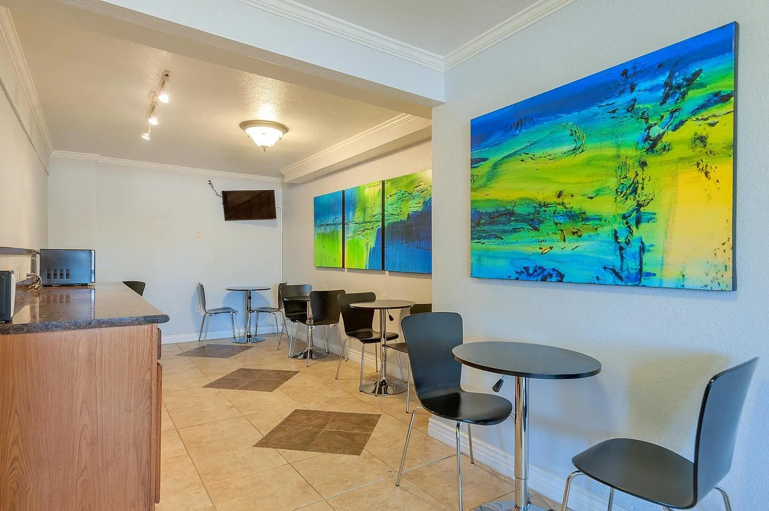 Super 8 by Wyndham Colorado Springs/Chestnut Street