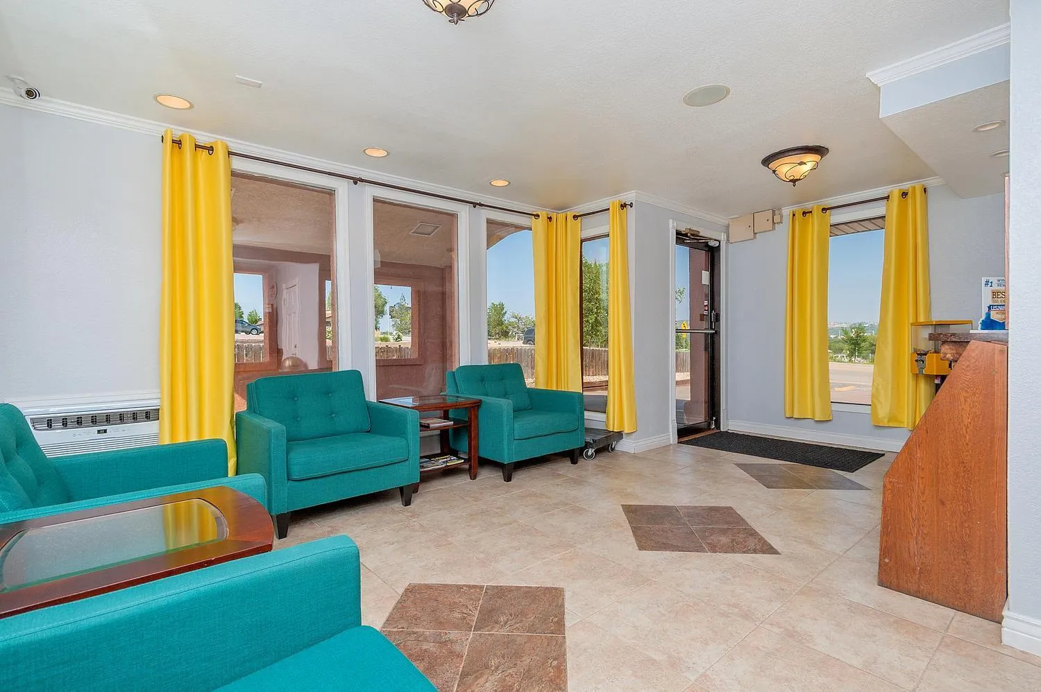 Super 8 by Wyndham Colorado Springs/Chestnut Street