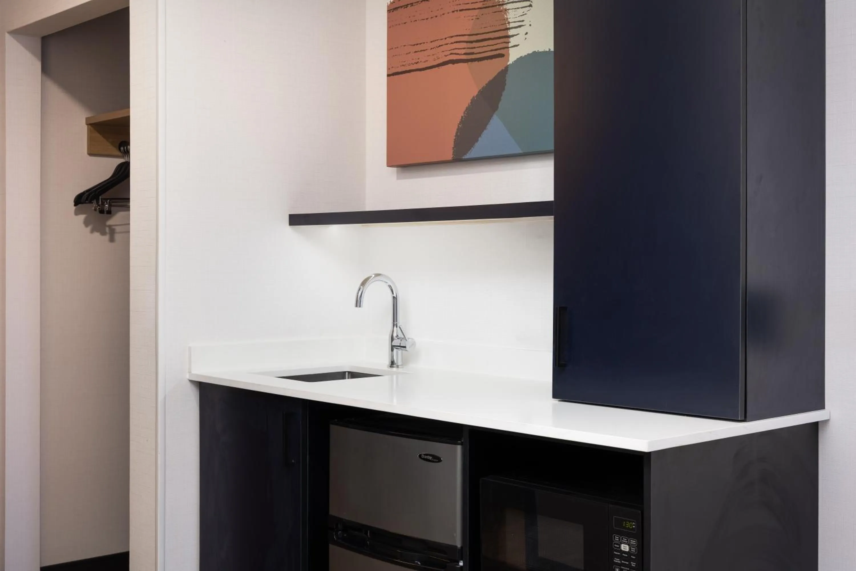 Kitchen or kitchenette in Spark By Hilton Guelph