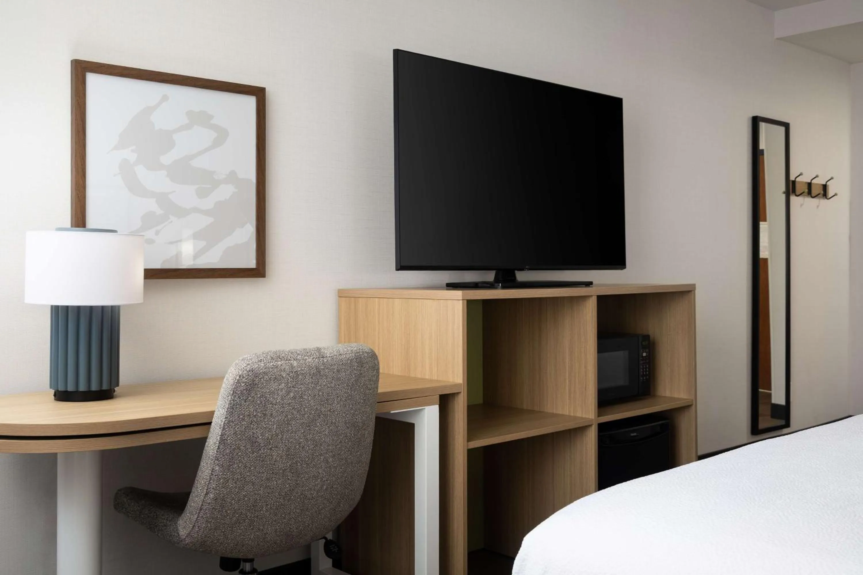 Bedroom, Bed in Spark By Hilton Guelph