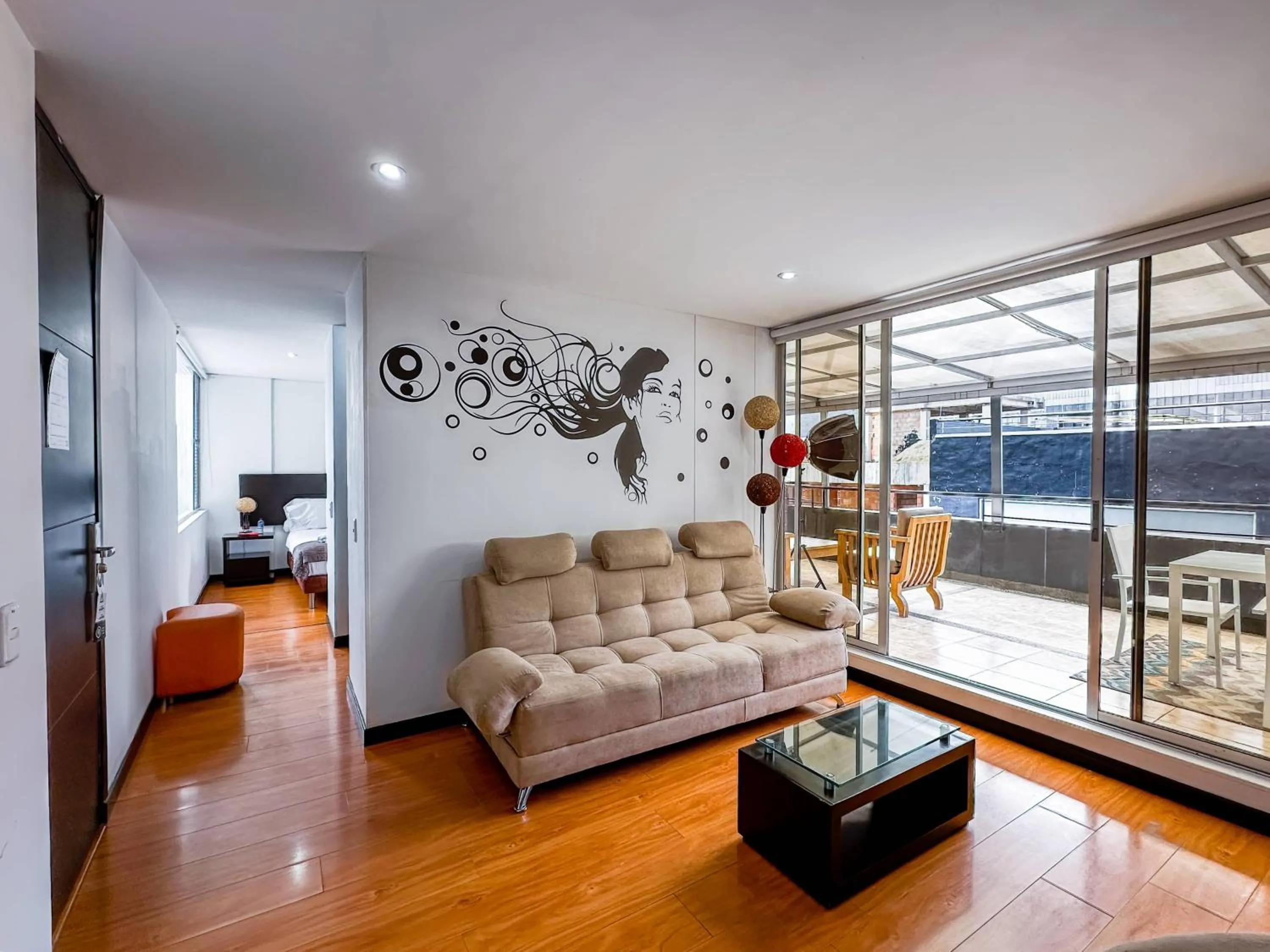 Living room in Hotel Regency Suites La Feria