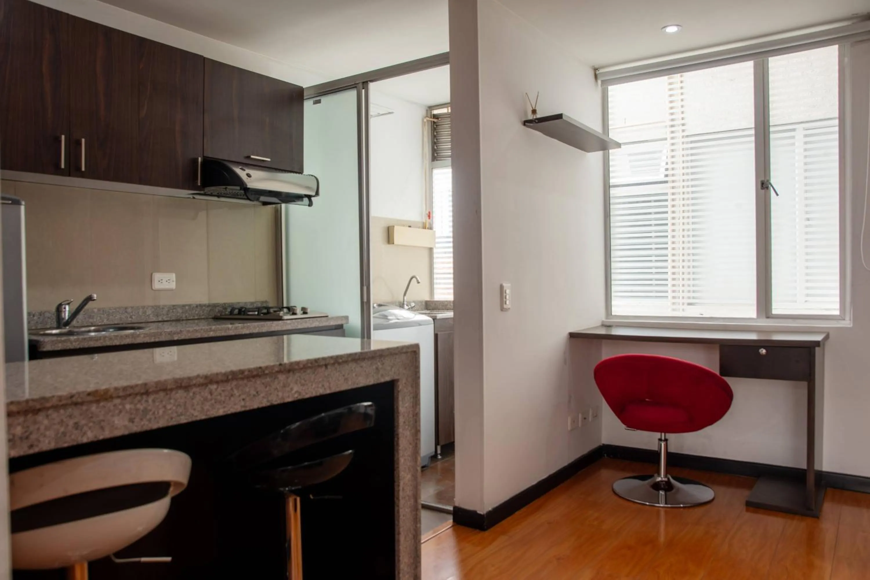 Kitchen or kitchenette in Hotel Regency Suites La Feria