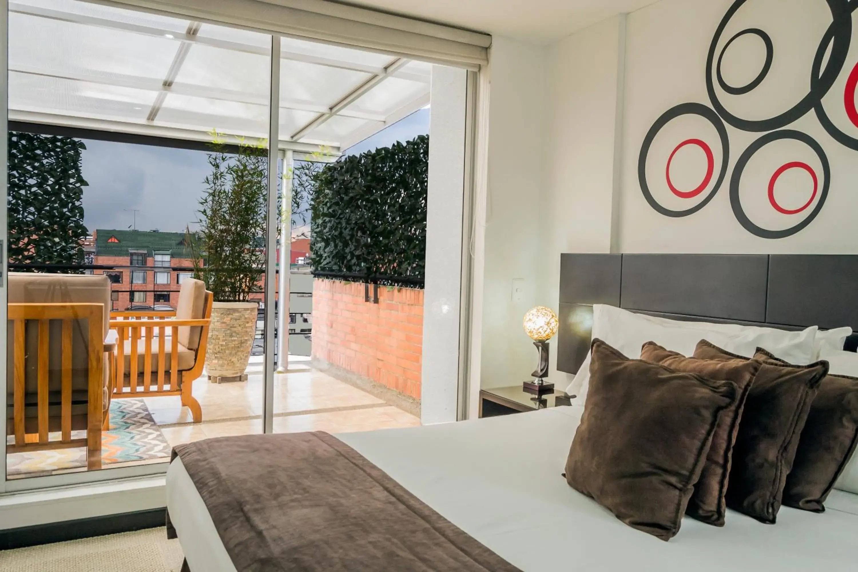 Junior Double Suite in Hotel Regency Suites La Feria Junior Double Suite in Hotel Regency Suites La Feria