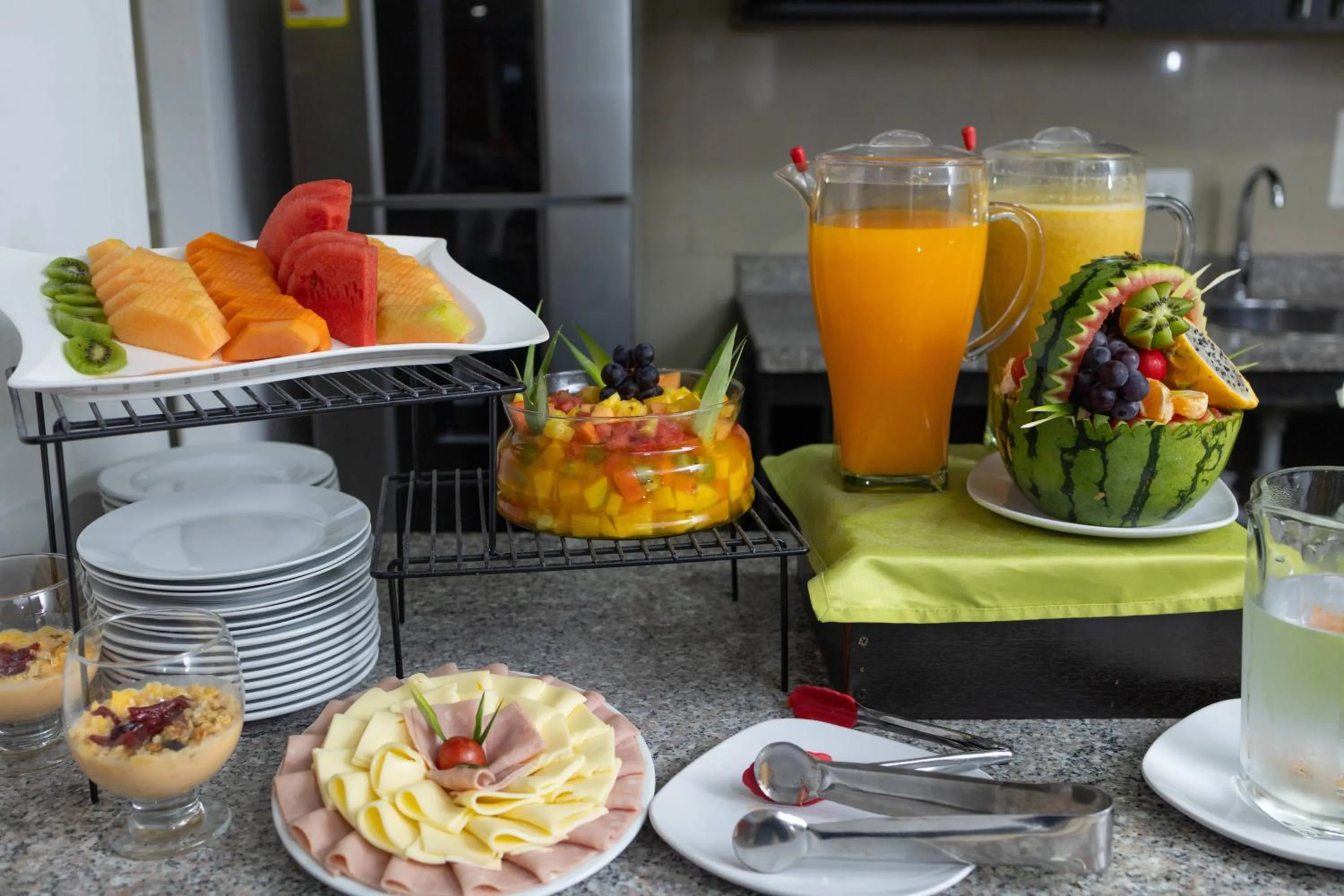 Breakfast in Hotel Regency Suites La Feria