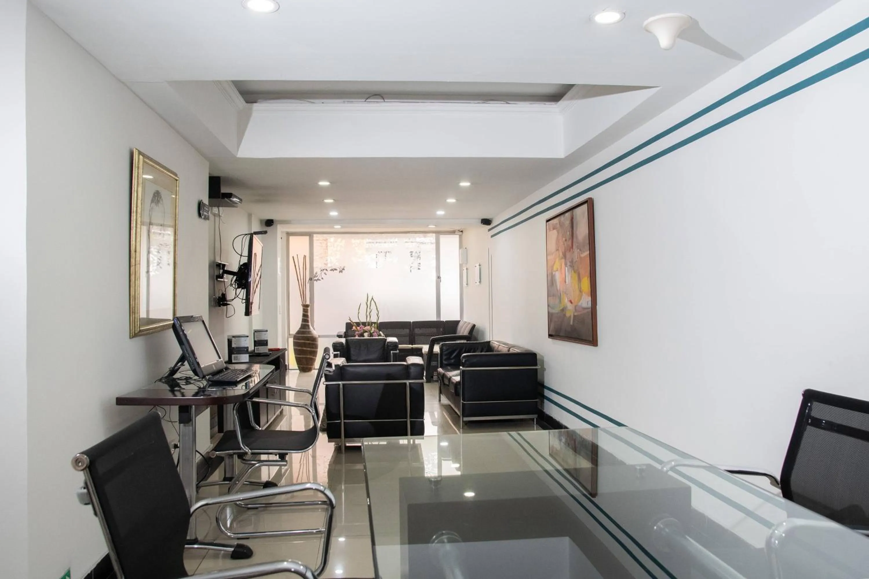 Living room in Hotel Regency Suites La Feria