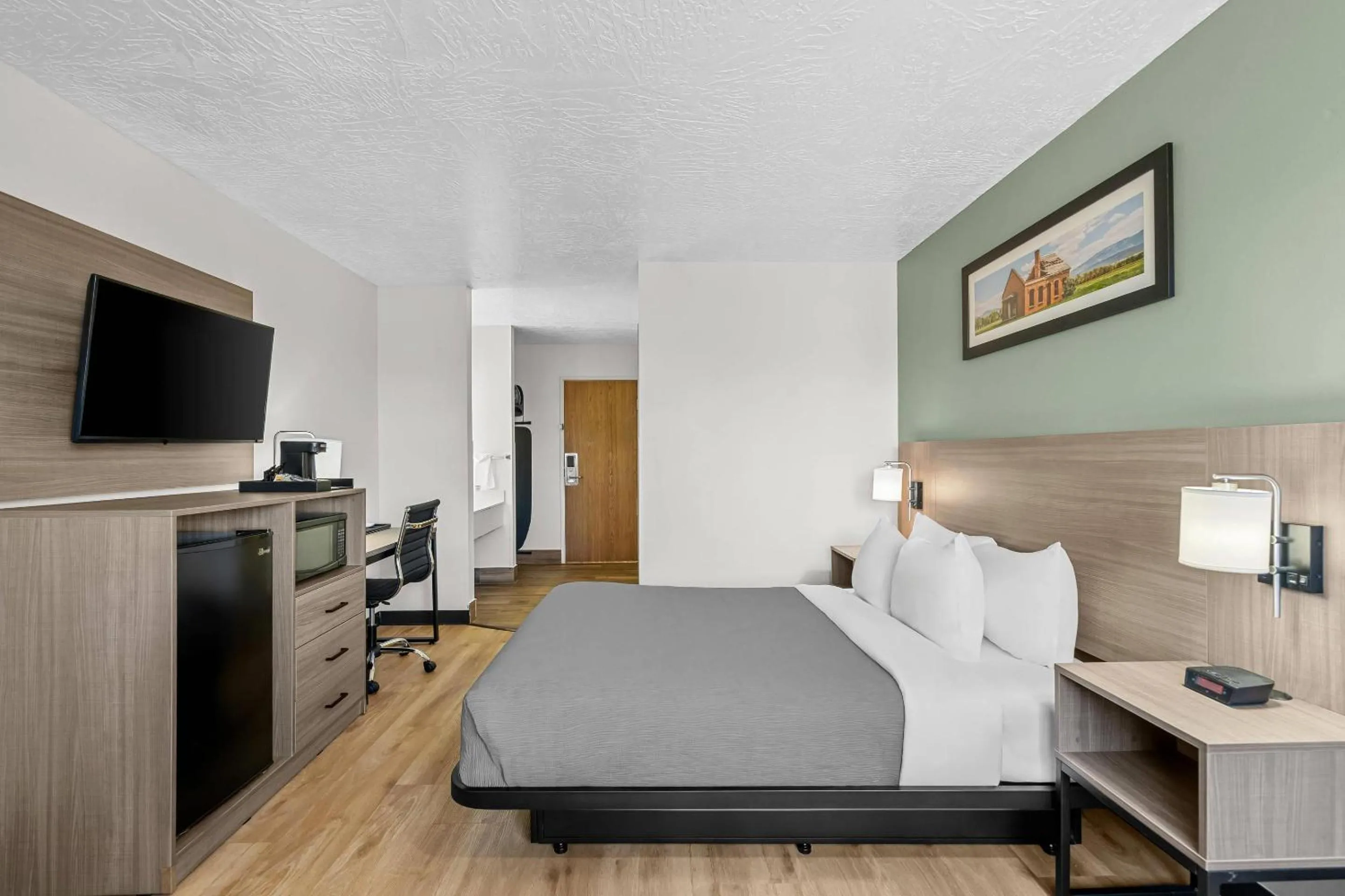 Bedroom, Bed in Quality Inn Beaver I-15