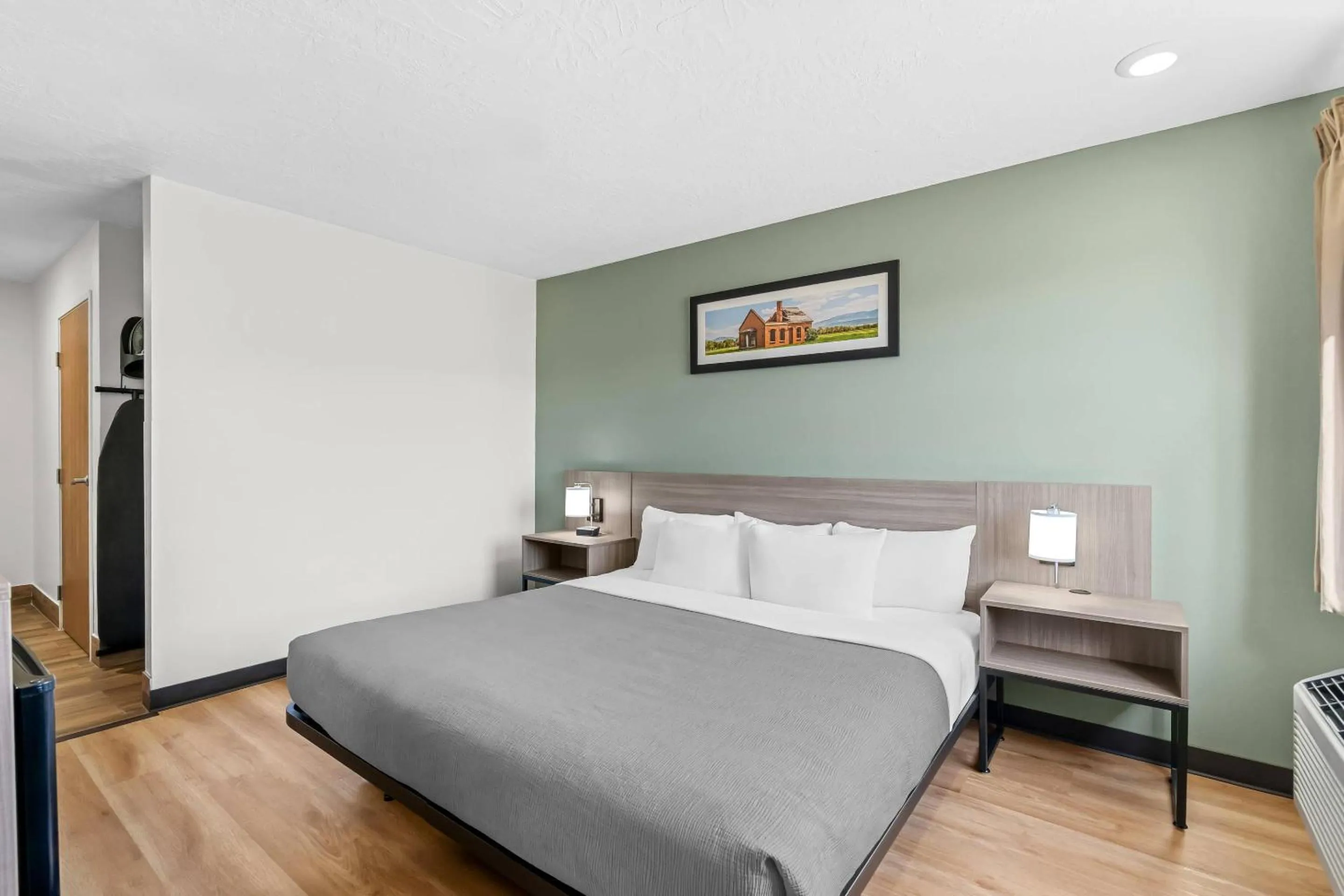 Bedroom, Bed in Quality Inn Beaver I-15