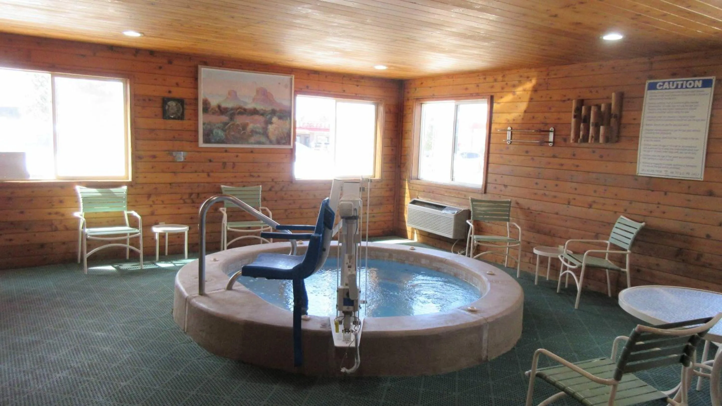 Swimming pool in Quality Inn Beaver I-15